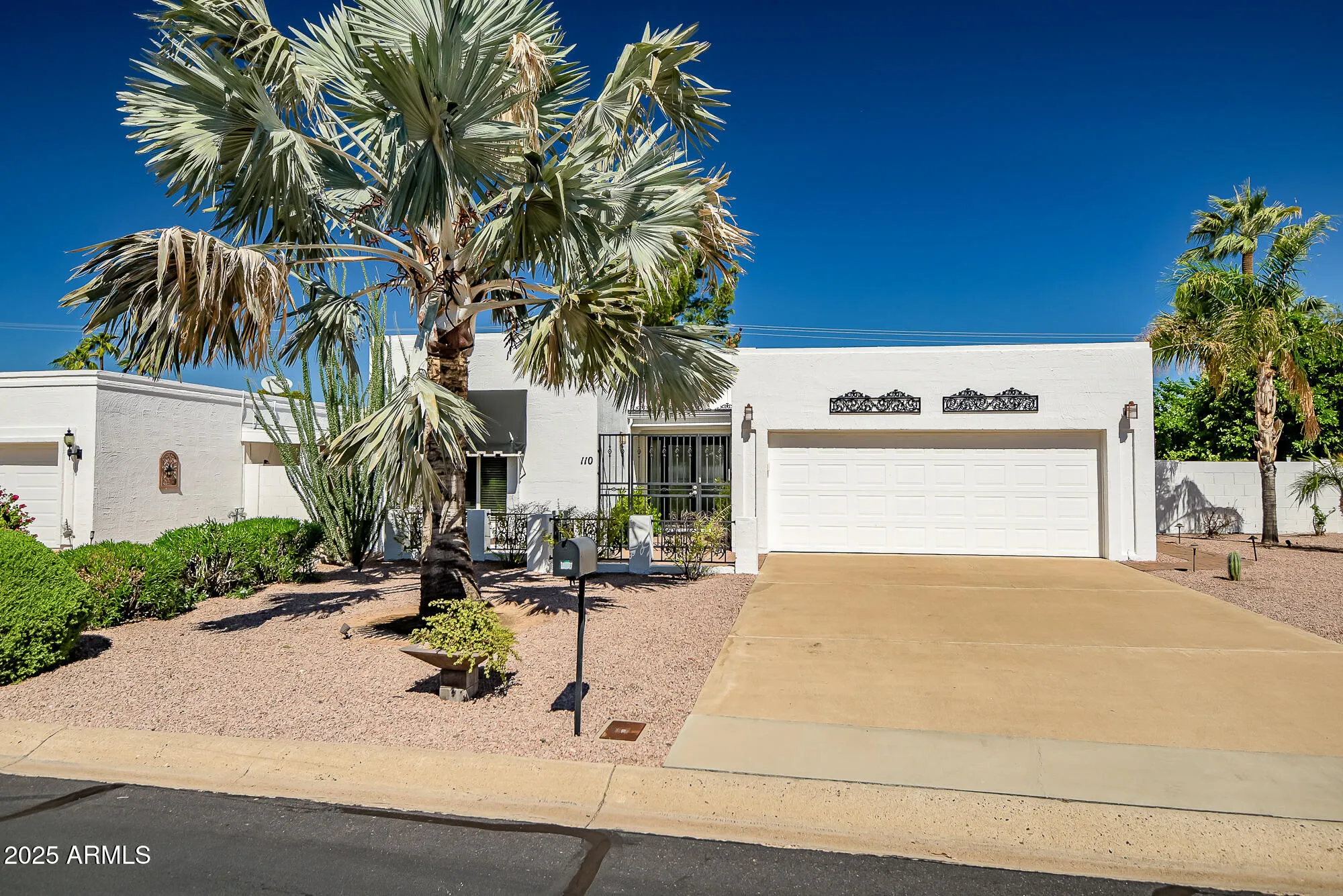 Property Slideshow image 37 of 37 | 110 e piping rock rd, Phoenix, AZ, 85022
