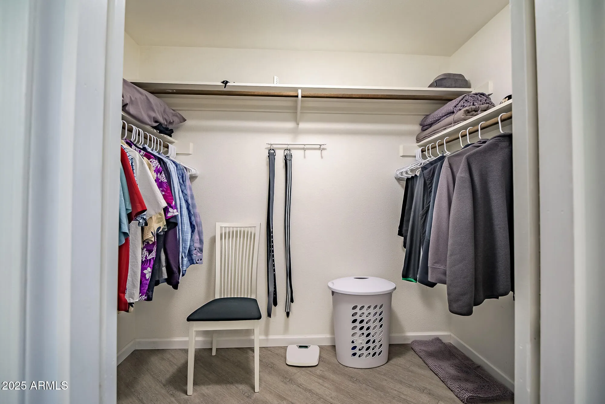 Property Slideshow image 21 of 37 | 110 e piping rock rd, Phoenix, AZ, 85022