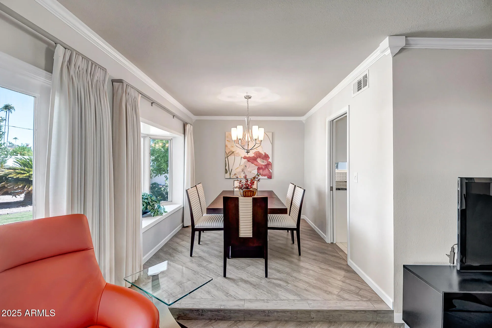 Property Slideshow image 24 of 37 | 110 e piping rock rd, Phoenix, AZ, 85022