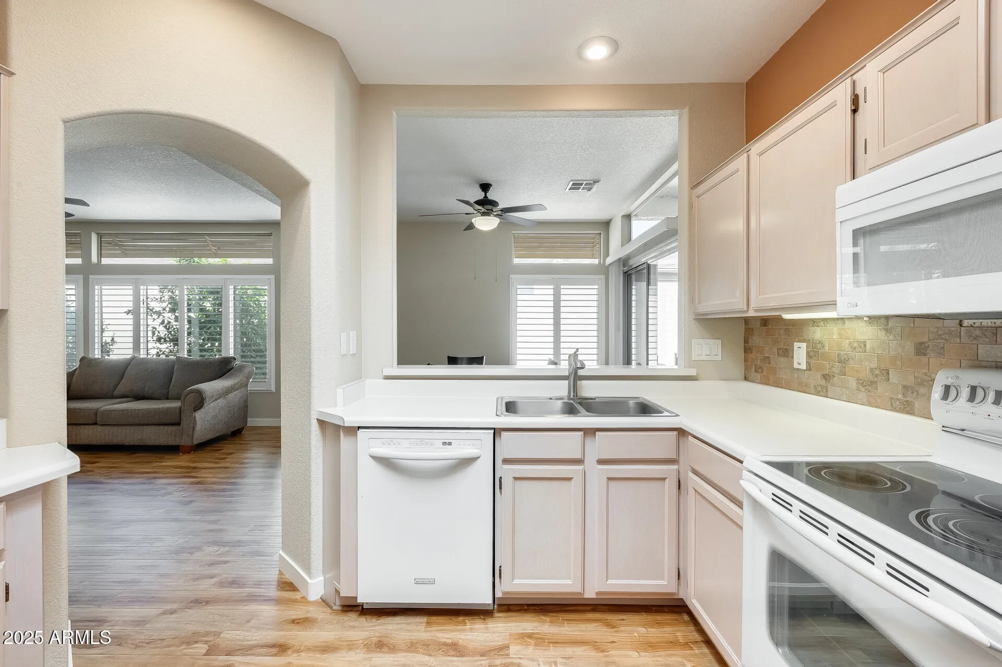 Property Slideshow image 14 of 42 | 21759 n verde ridge dr, Sun City West, AZ, 85375