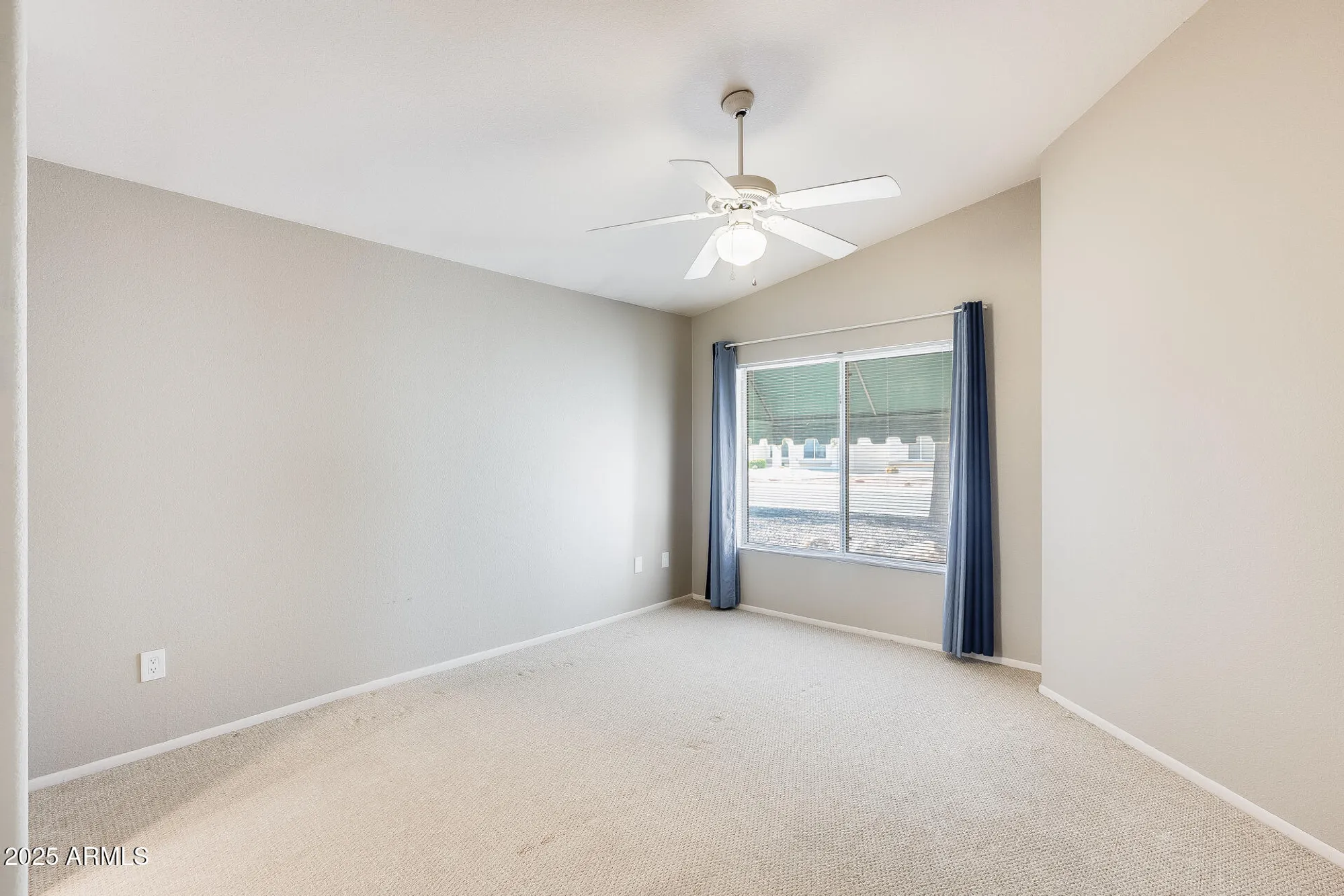 Property Slideshow image 17 of 42 | 21759 n verde ridge dr, Sun City West, AZ, 85375