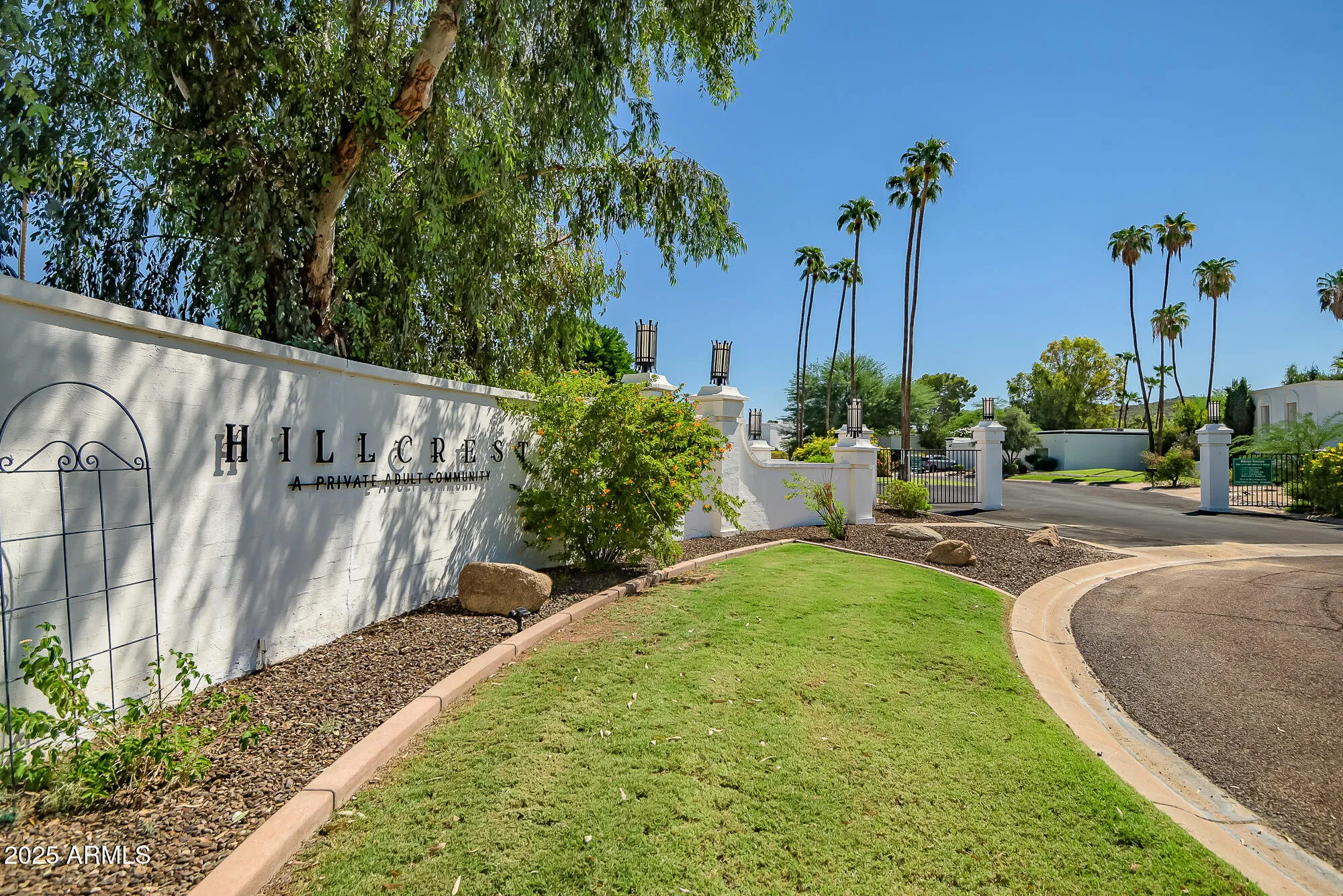 Property Slideshow image 36 of 37 | 110 e piping rock rd, Phoenix, AZ, 85022