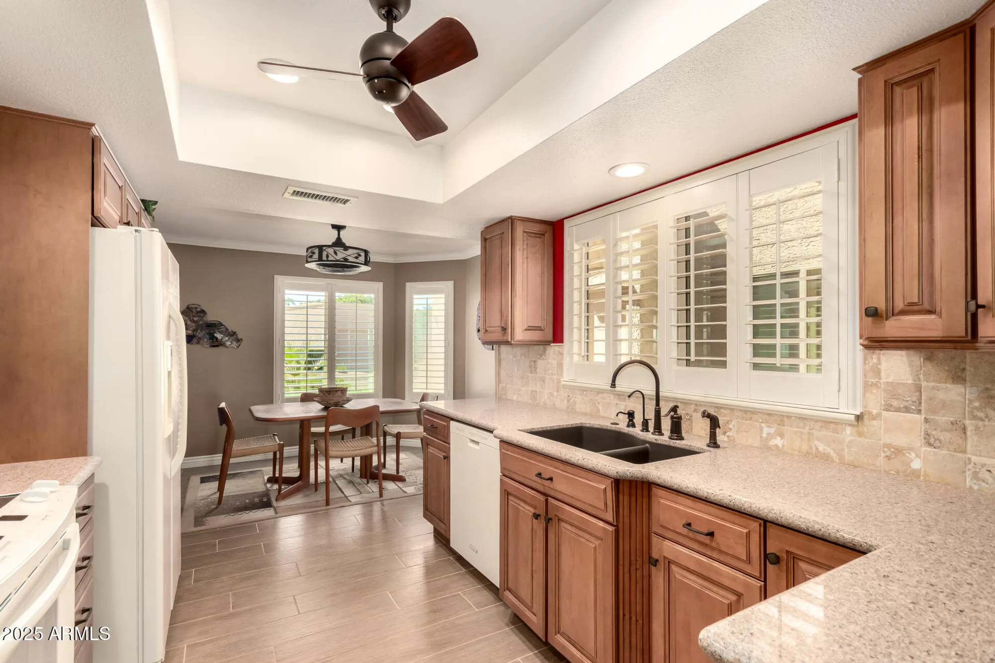Property Slideshow image 15 of 45 | 709 s arrowwood way, Mesa, AZ, 85208