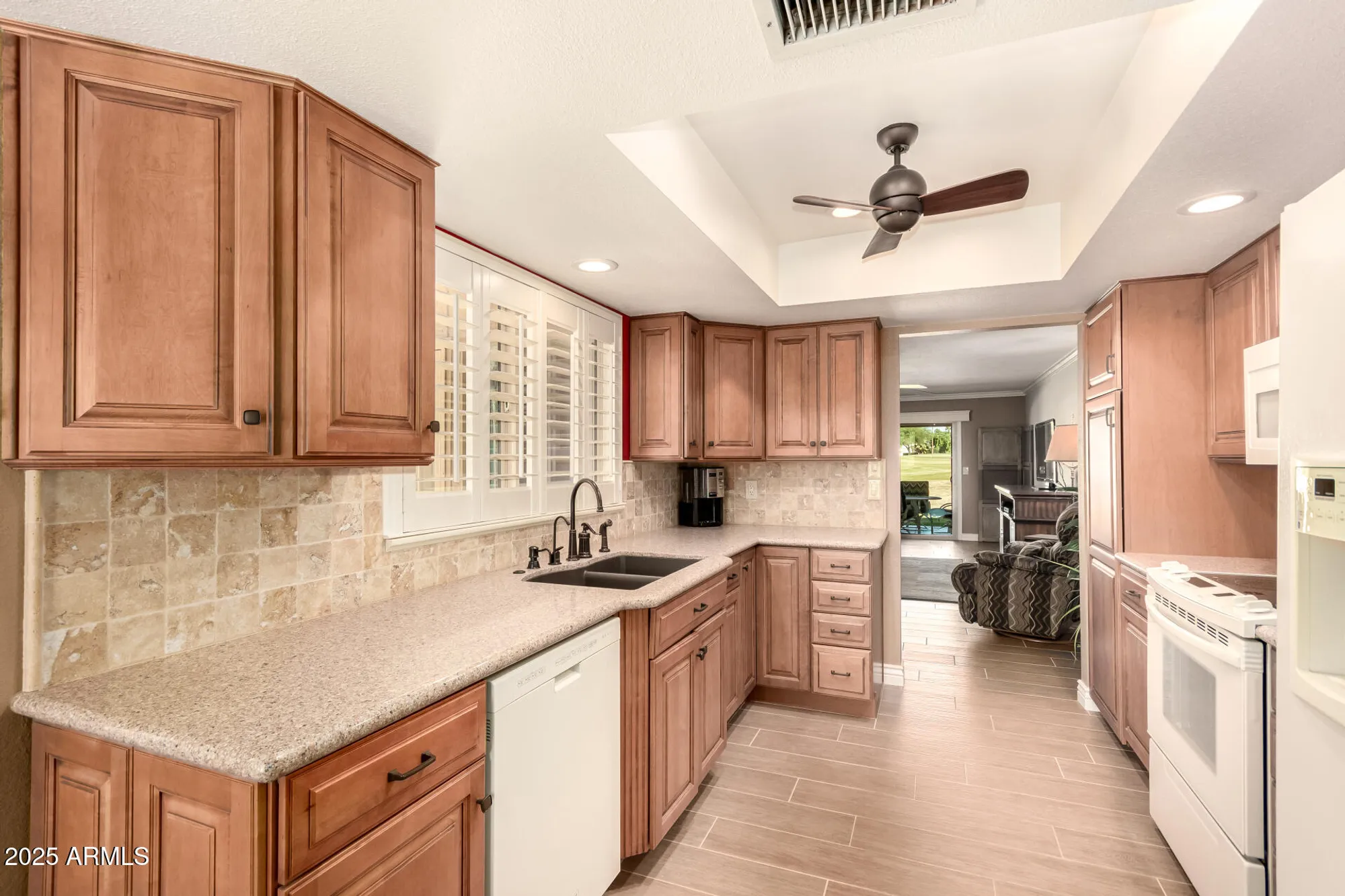 Property Slideshow image 17 of 45 | 709 s arrowwood way, Mesa, AZ, 85208