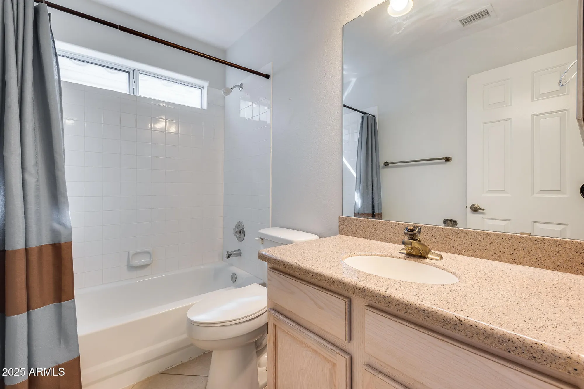 Property Slideshow image 25 of 72 | 17176 n winding trl, Surprise, AZ, 85374