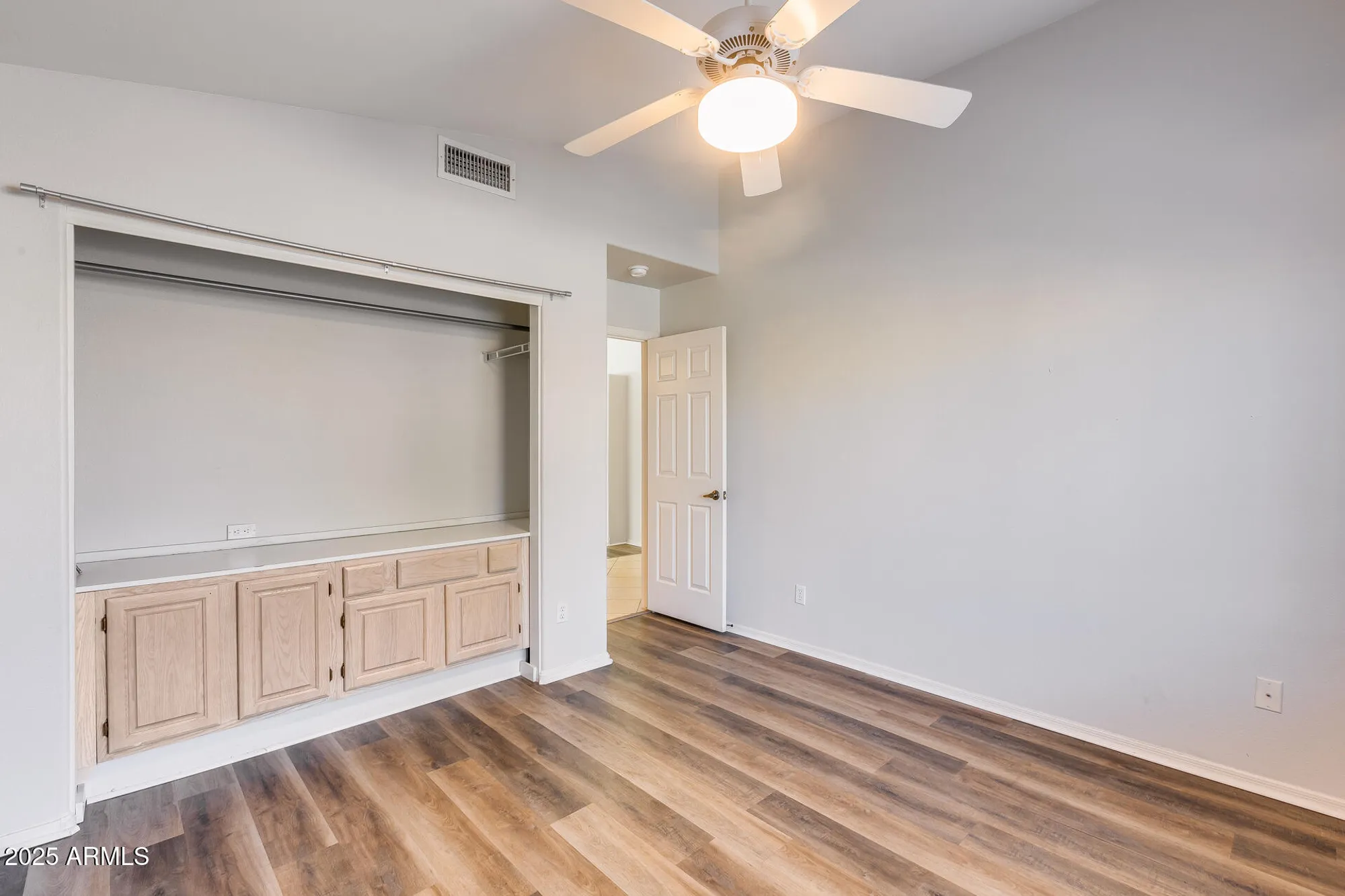 Property Slideshow image 31 of 72 | 17176 n winding trl, Surprise, AZ, 85374