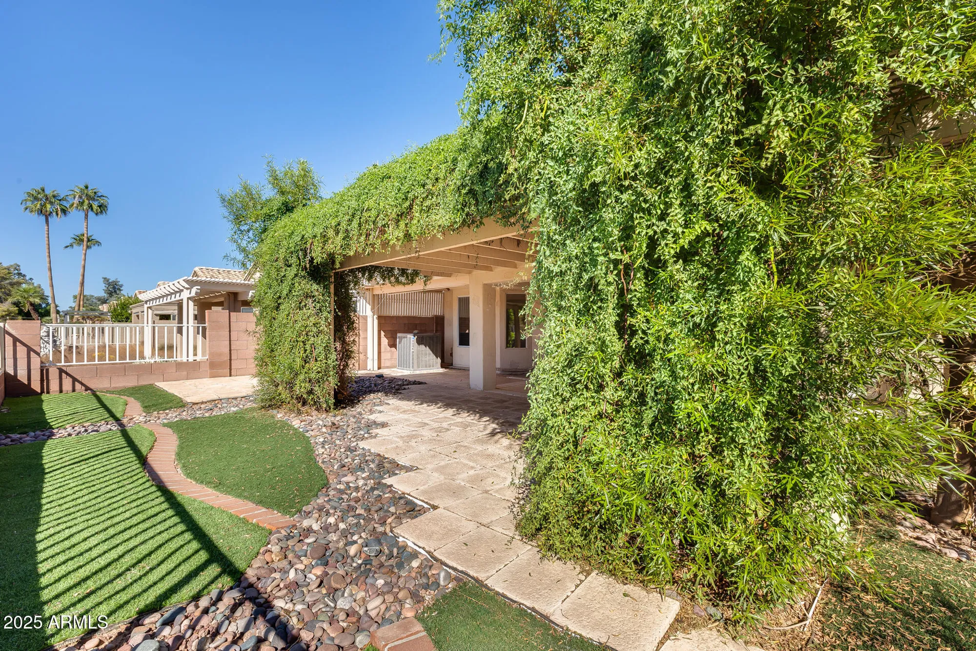 Property Slideshow image 2 of 72 | 17176 n winding trl, Surprise, AZ, 85374