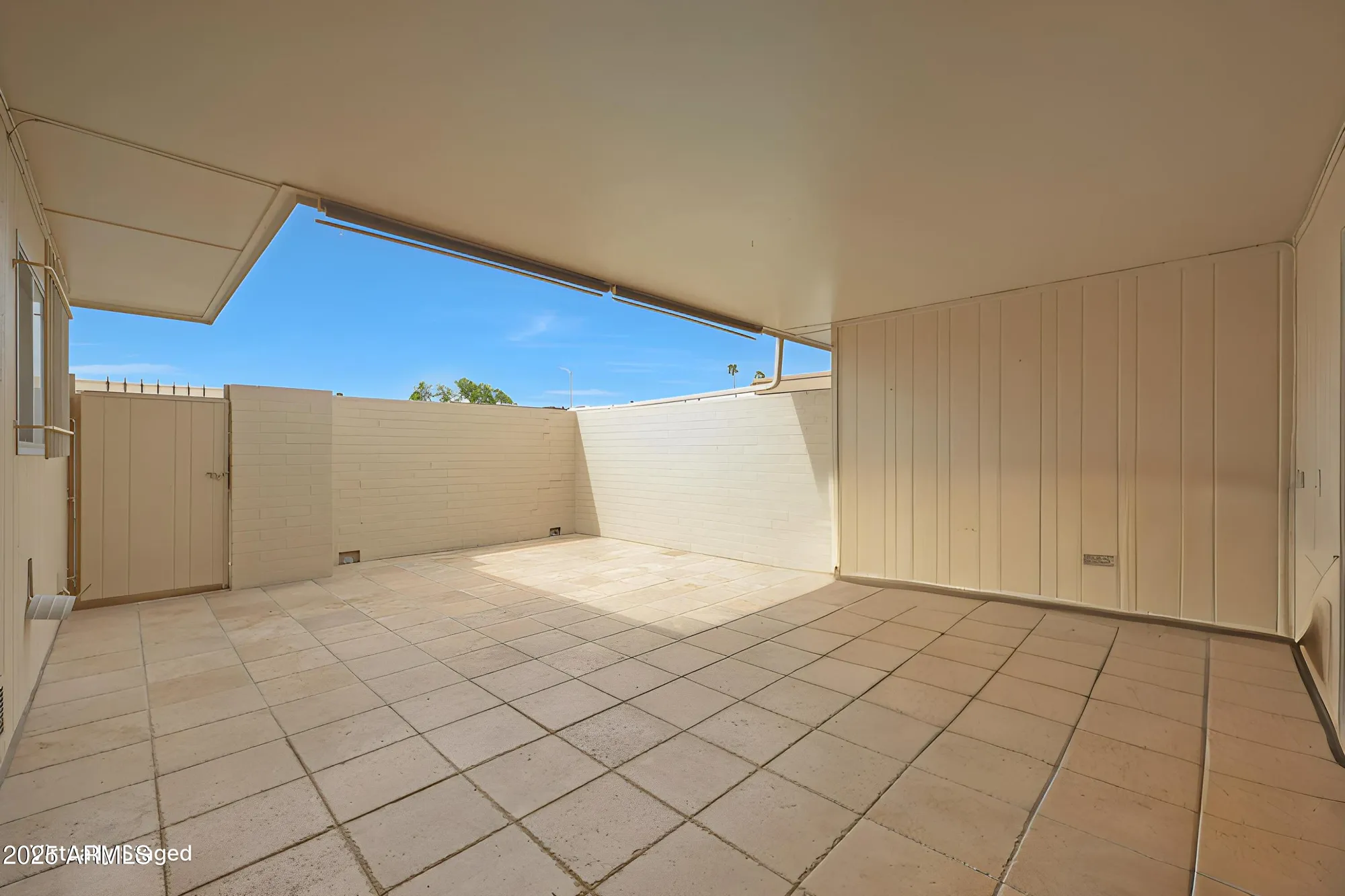 Property Slideshow image 15 of 21 | 13654 n 110th ave, Sun City, AZ, 85351