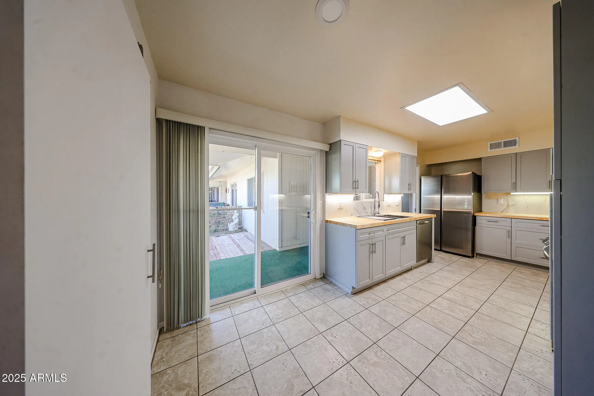 Property Slideshow image 29 of 38 | 10410 w saratoga cir, Sun City, AZ, 85351