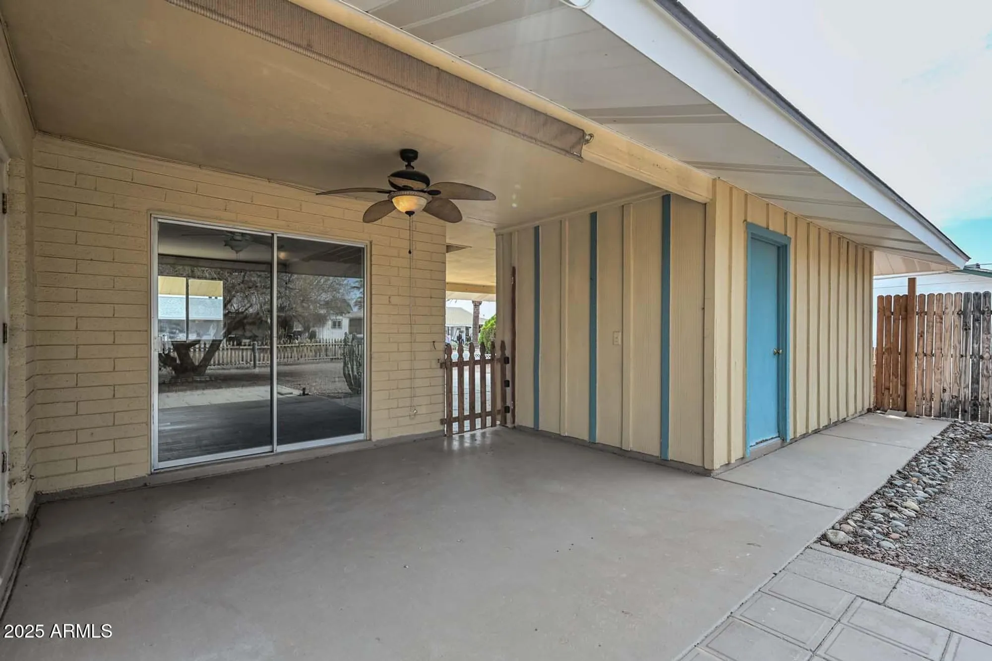 Property Slideshow image 16 of 47 | 10816 n madison dr, Sun City, AZ, 85351