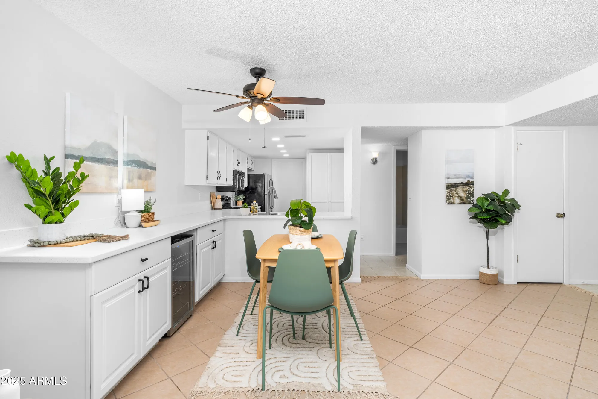 Property Slideshow image 9 of 32 | 13029 s 44th pl, Phoenix, AZ, 85044