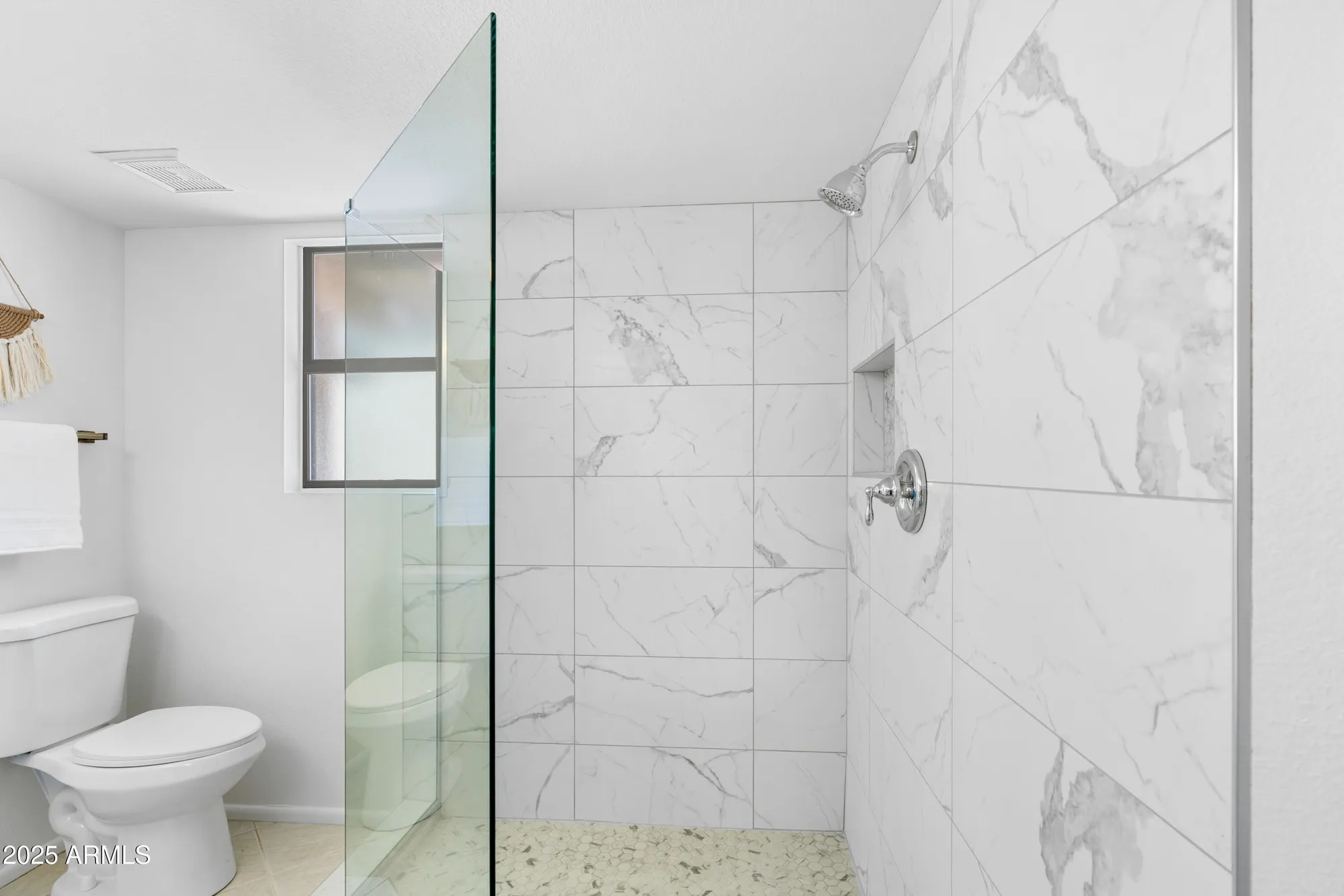 Property Slideshow image 12 of 32 | 13029 s 44th pl, Phoenix, AZ, 85044