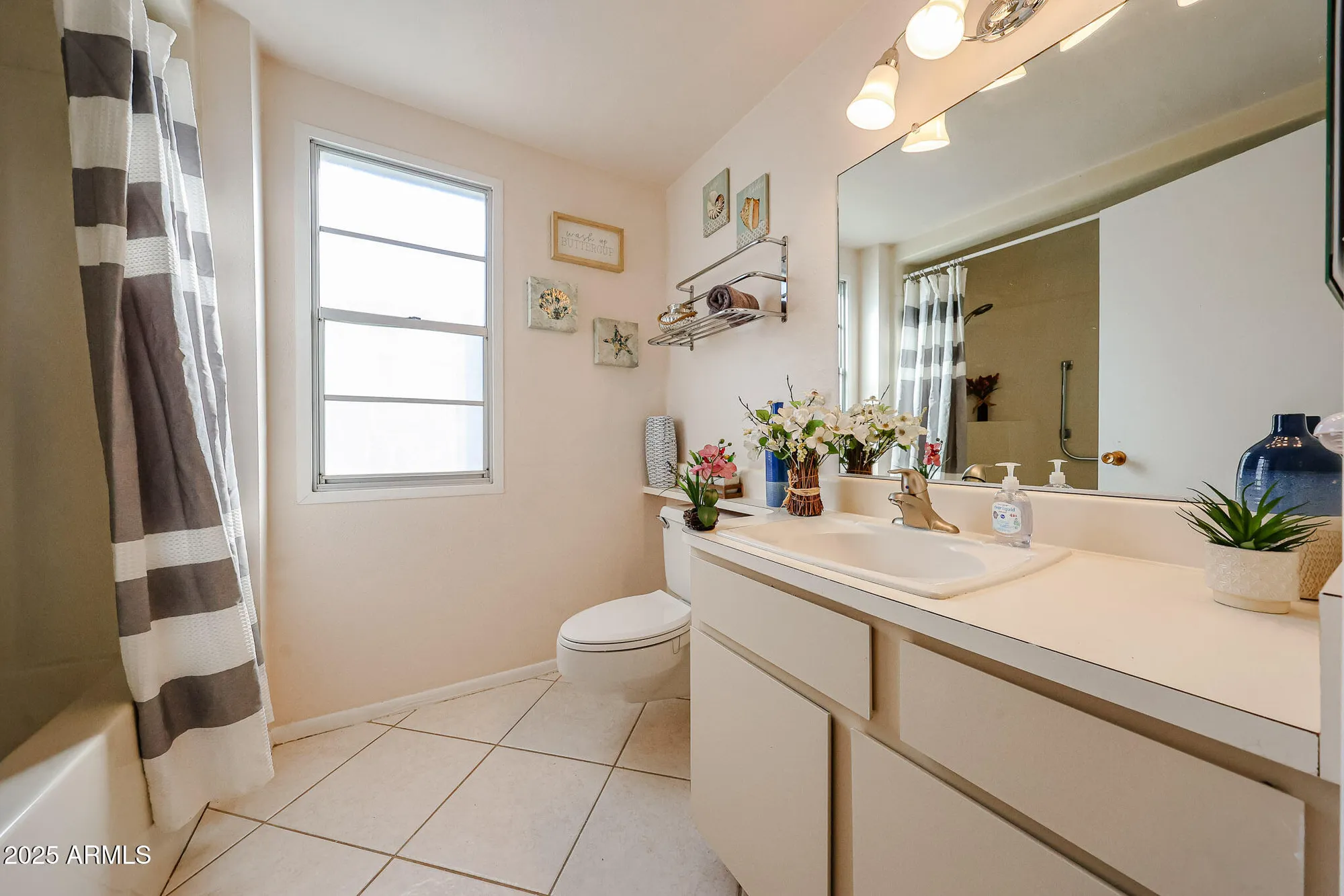 Property Slideshow image 19 of 33 | 9714 w mockingbird dr, Sun City, AZ, 85373