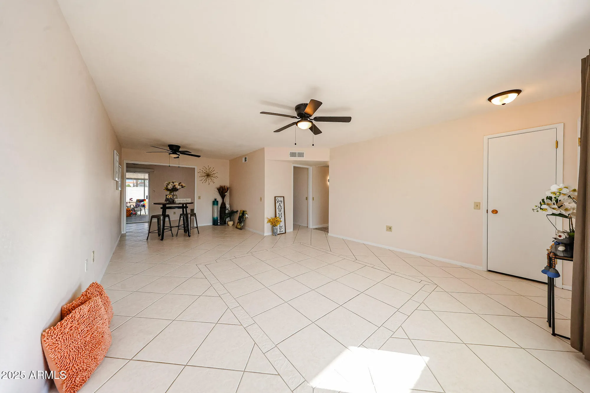 Property Slideshow image 8 of 33 | 9714 w mockingbird dr, Sun City, AZ, 85373