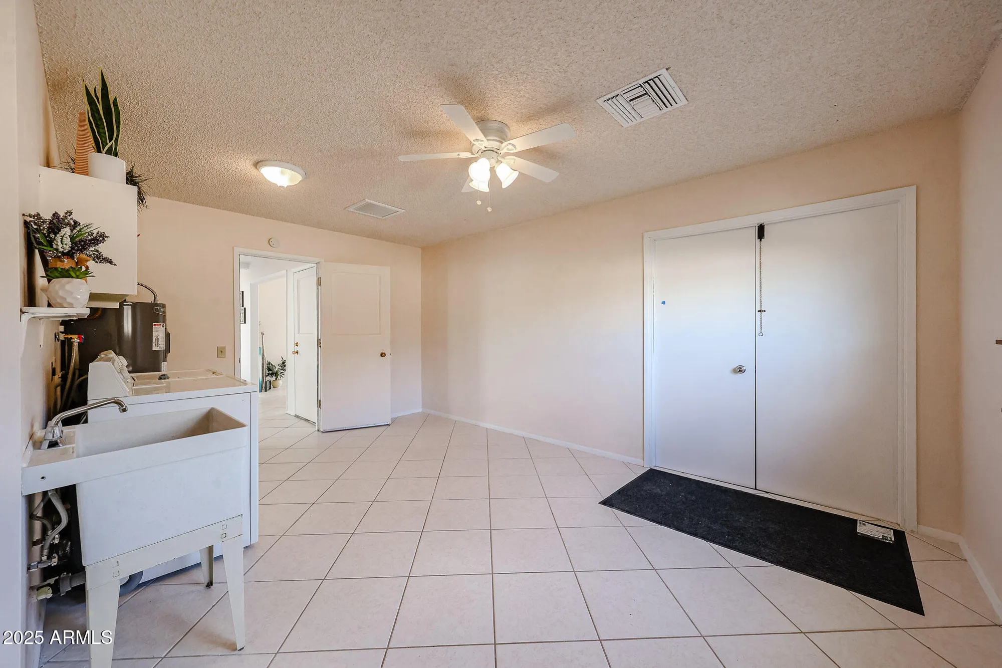 Property Slideshow image 16 of 33 | 9714 w mockingbird dr, Sun City, AZ, 85373