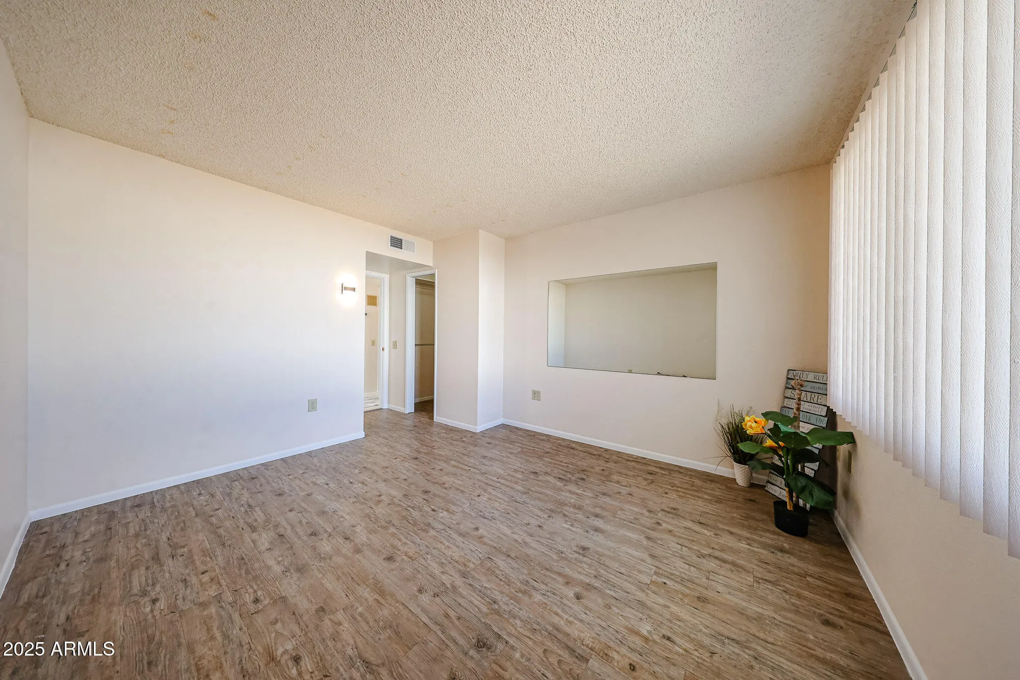 Property Slideshow image 22 of 33 | 9714 w mockingbird dr, Sun City, AZ, 85373
