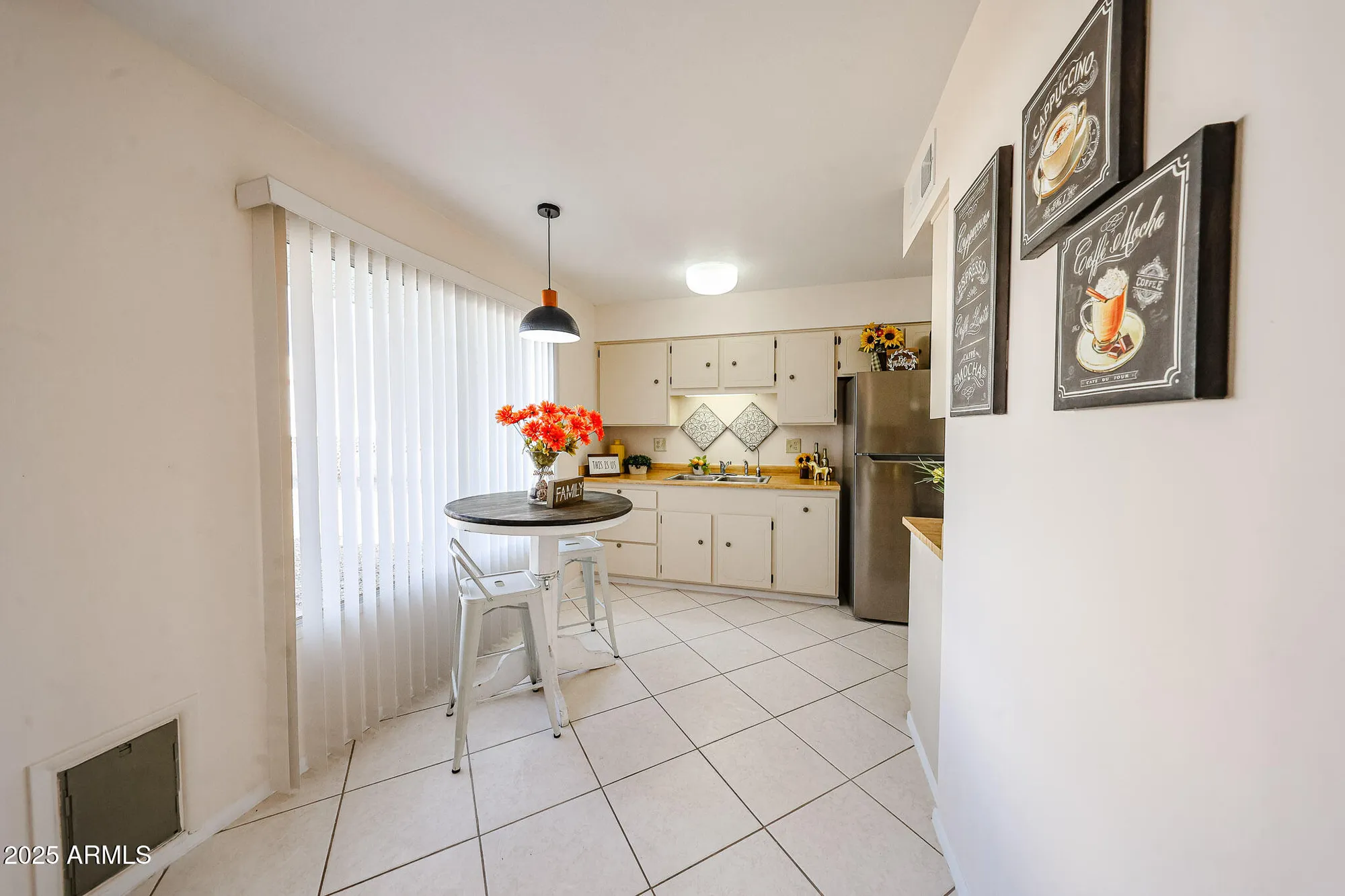 Property Slideshow image 13 of 33 | 9714 w mockingbird dr, Sun City, AZ, 85373