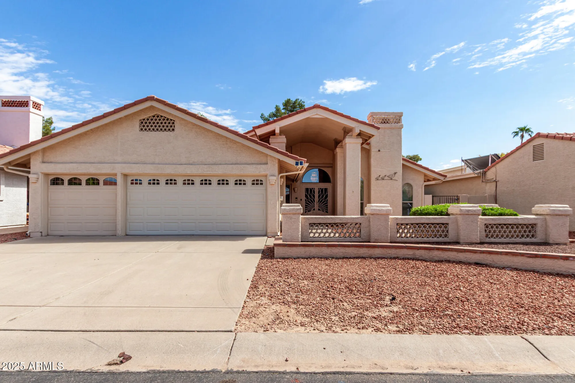 Property Slideshow image 3 of 83 | 26205 s ribbonwood dr, Sun Lakes, AZ, 85248