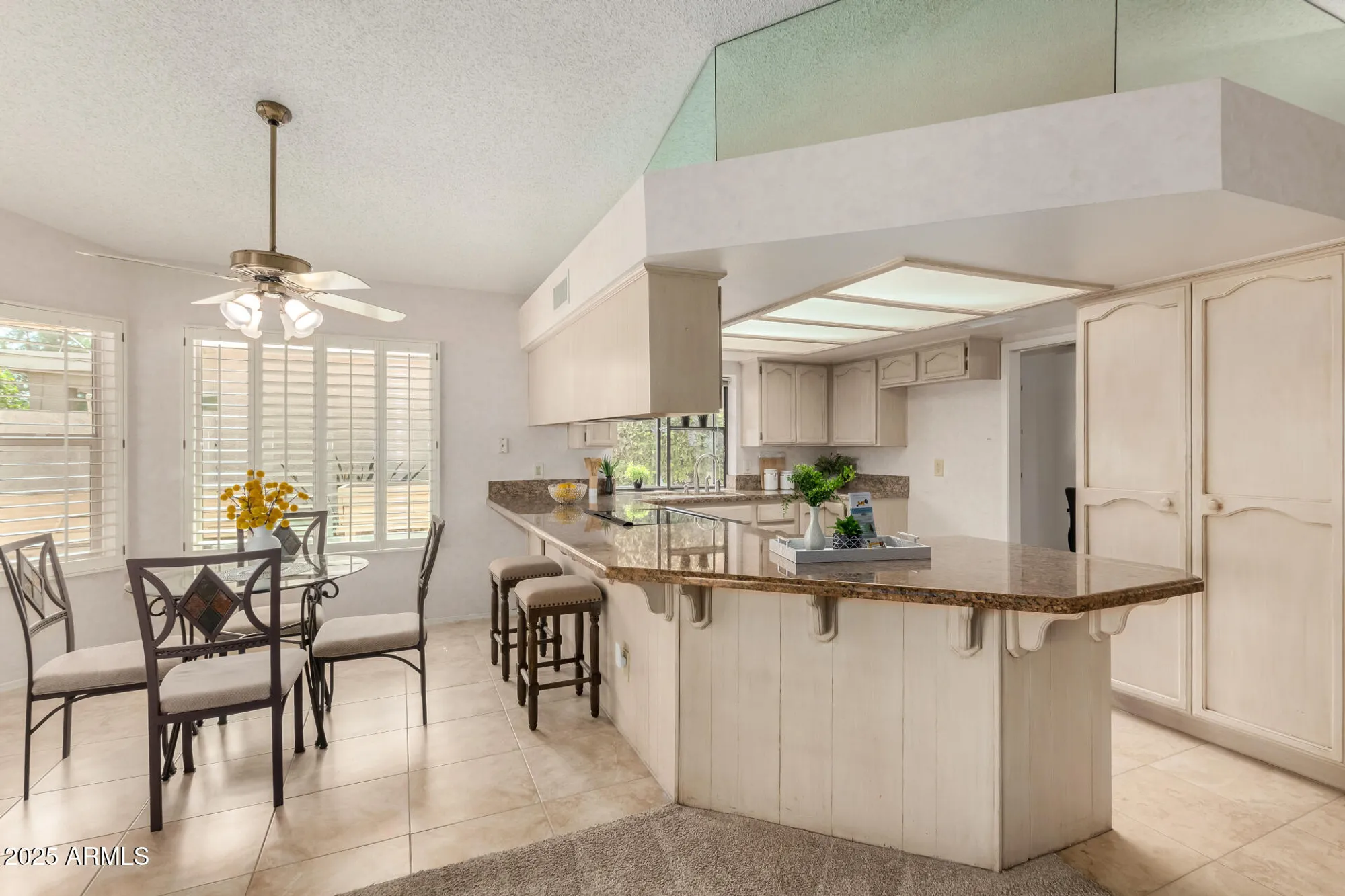 Property Slideshow image 19 of 83 | 26205 s ribbonwood dr, Sun Lakes, AZ, 85248