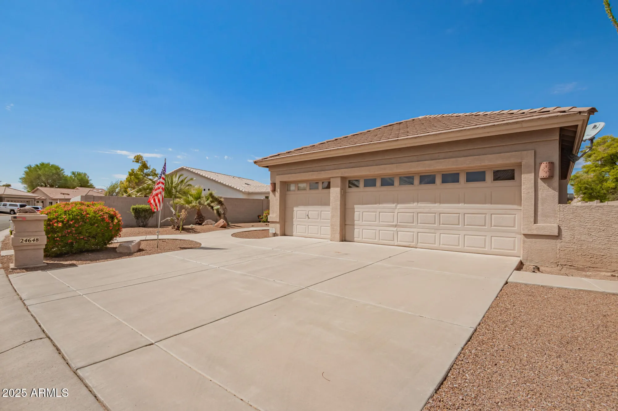 Property Slideshow image 3 of 51 | 24648 s desert trail dr, Sun Lakes, AZ, 85248