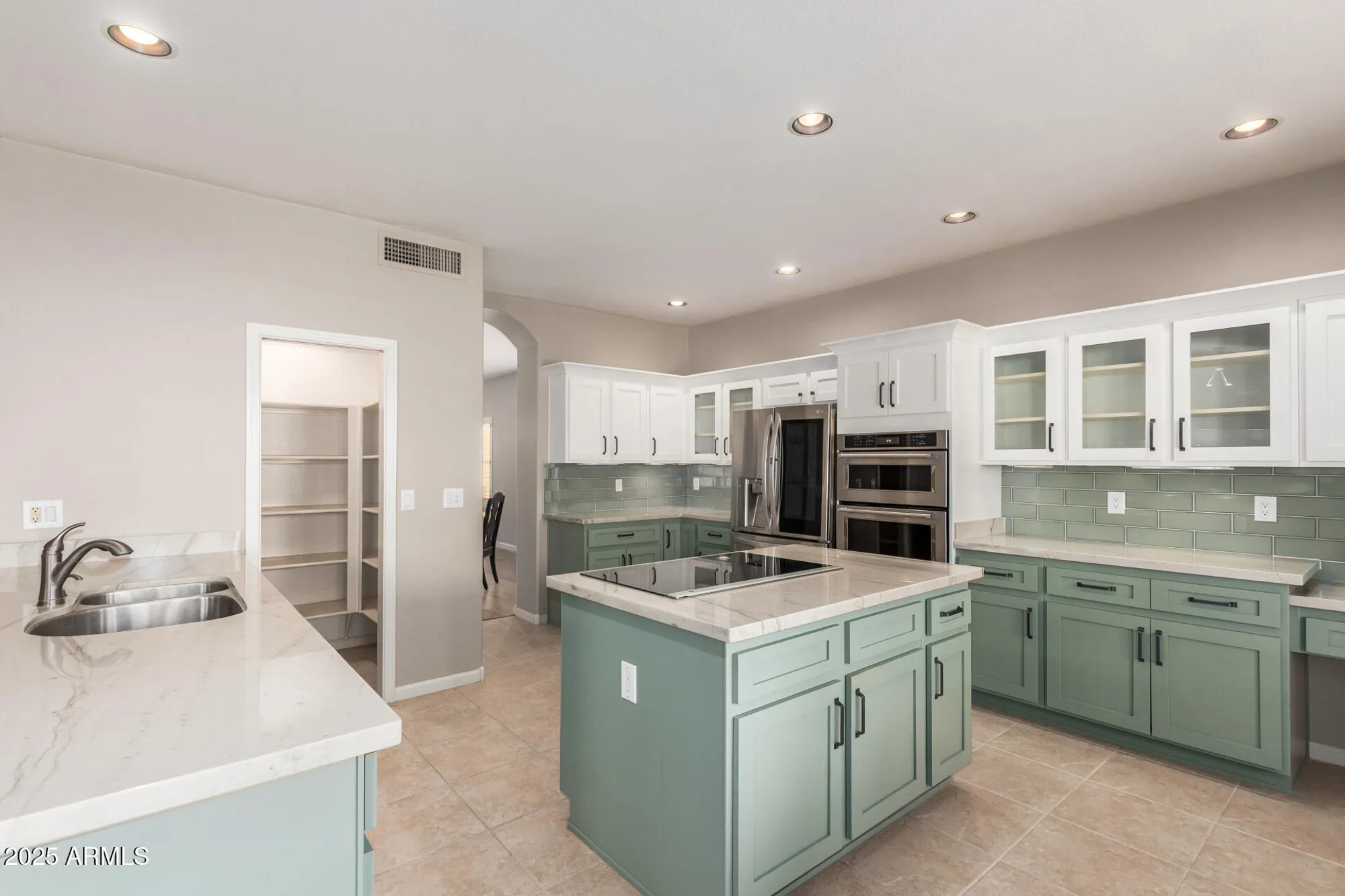 Property Slideshow image 12 of 51 | 24648 s desert trail dr, Sun Lakes, AZ, 85248