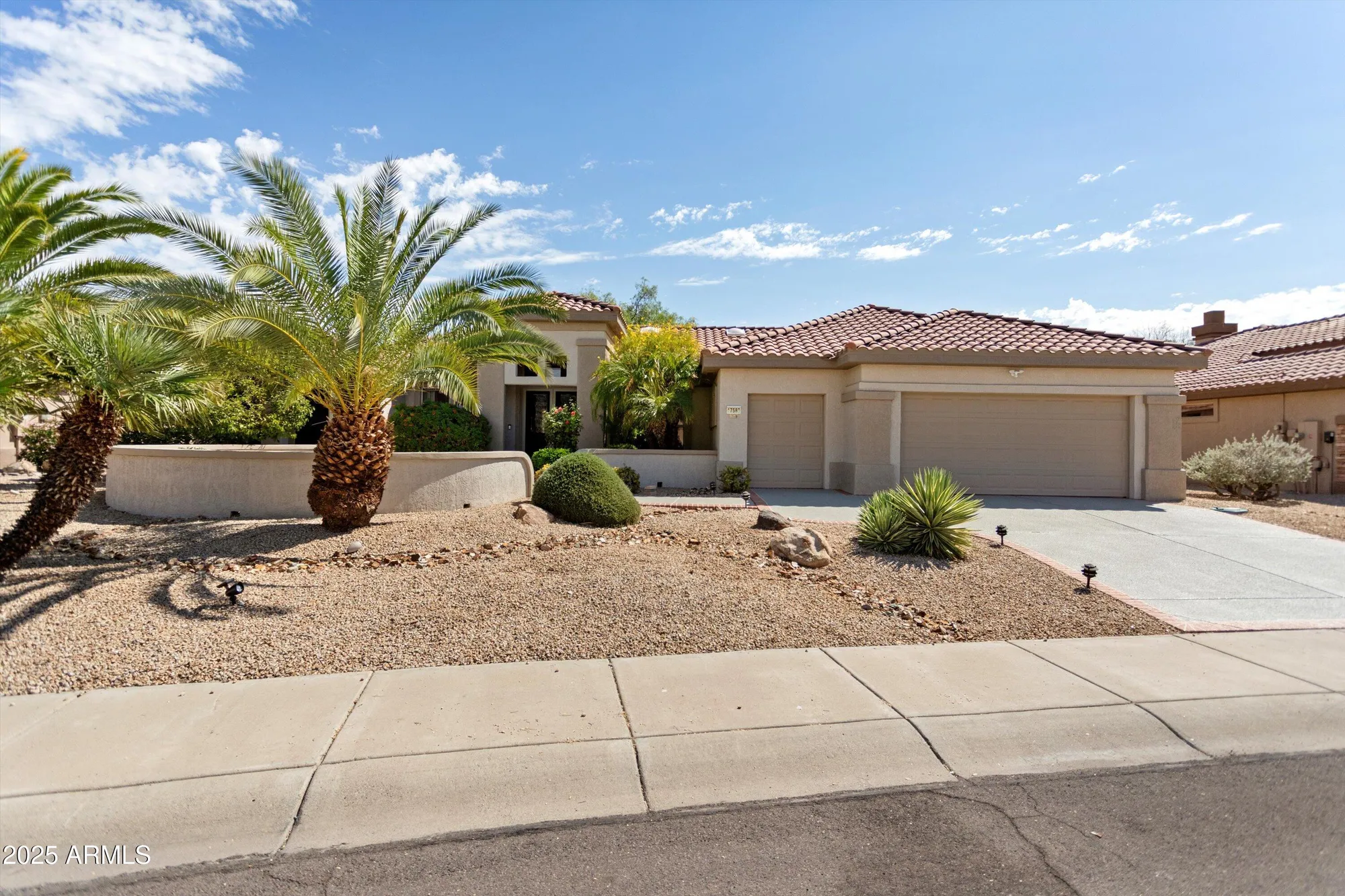Property Slideshow image 2 of 49 | 17583 n horseshoe dr, Surprise, AZ, 85374