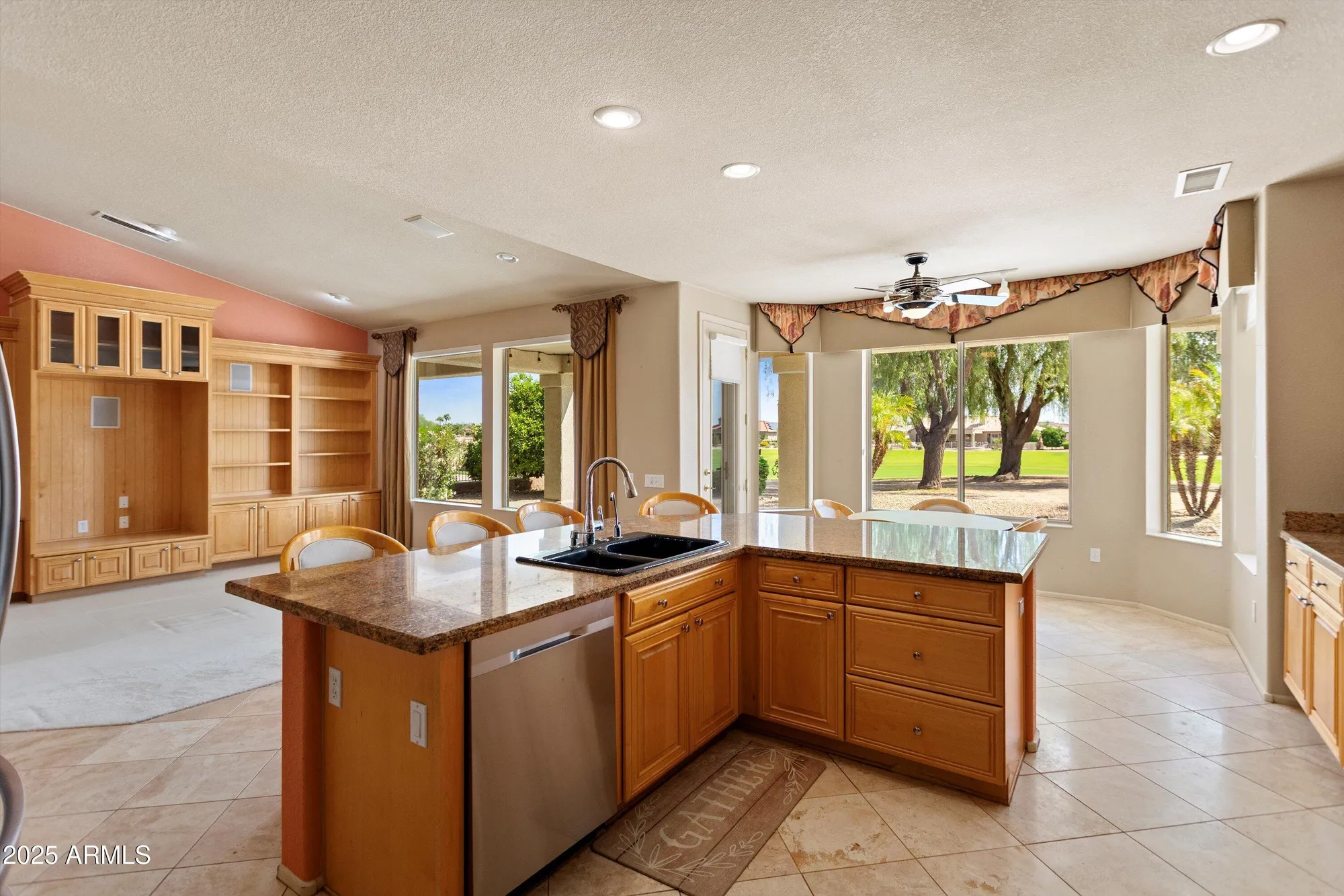 Property Slideshow image 17 of 49 | 17583 n horseshoe dr, Surprise, AZ, 85374