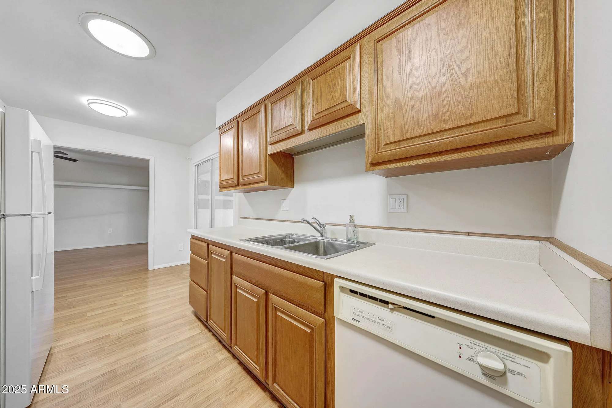 Property Slideshow image 13 of 26 | 10246 w palmeras dr, Sun City, AZ, 85373