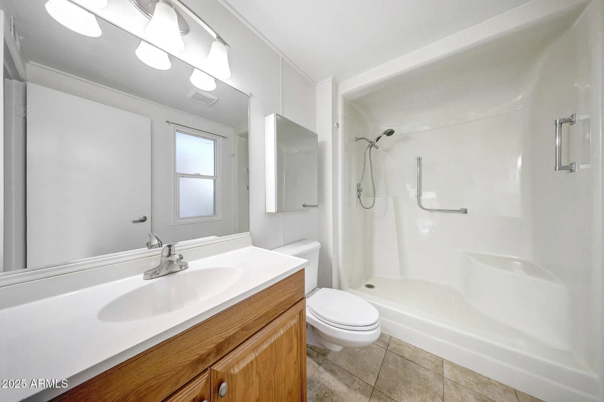 Property Slideshow image 16 of 26 | 10246 w palmeras dr, Sun City, AZ, 85373