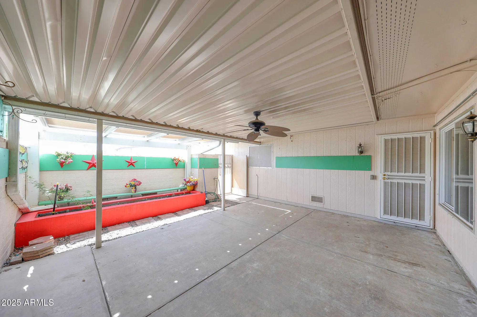 Property Slideshow image 5 of 26 | 10246 w palmeras dr, Sun City, AZ, 85373