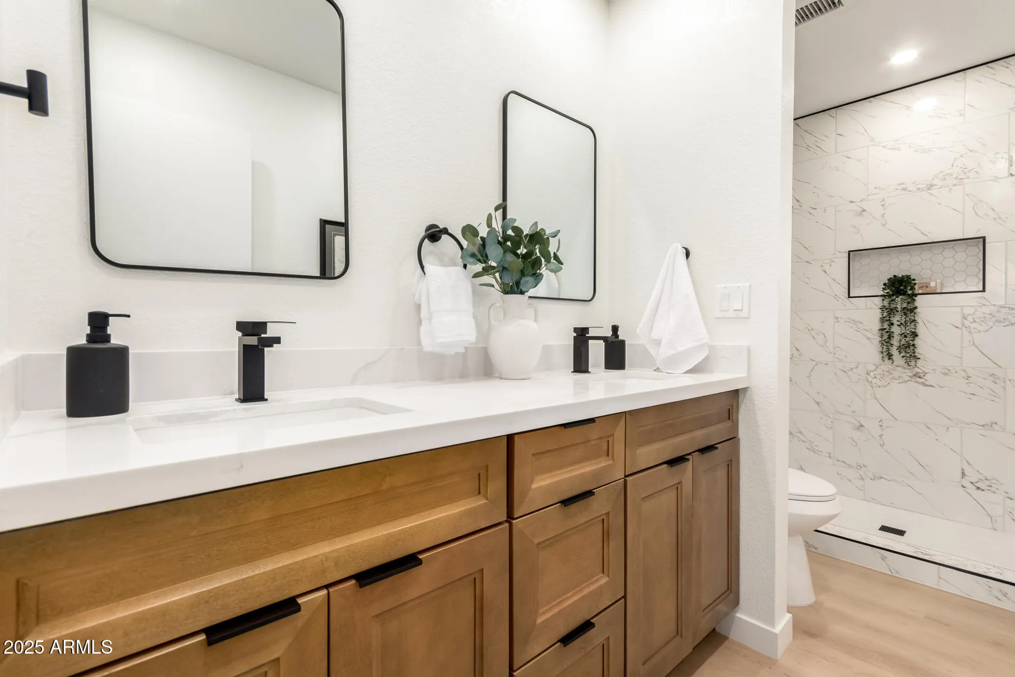 Property Slideshow image 24 of 96 | 7929 e lakeview ave, Mesa, AZ, 85209