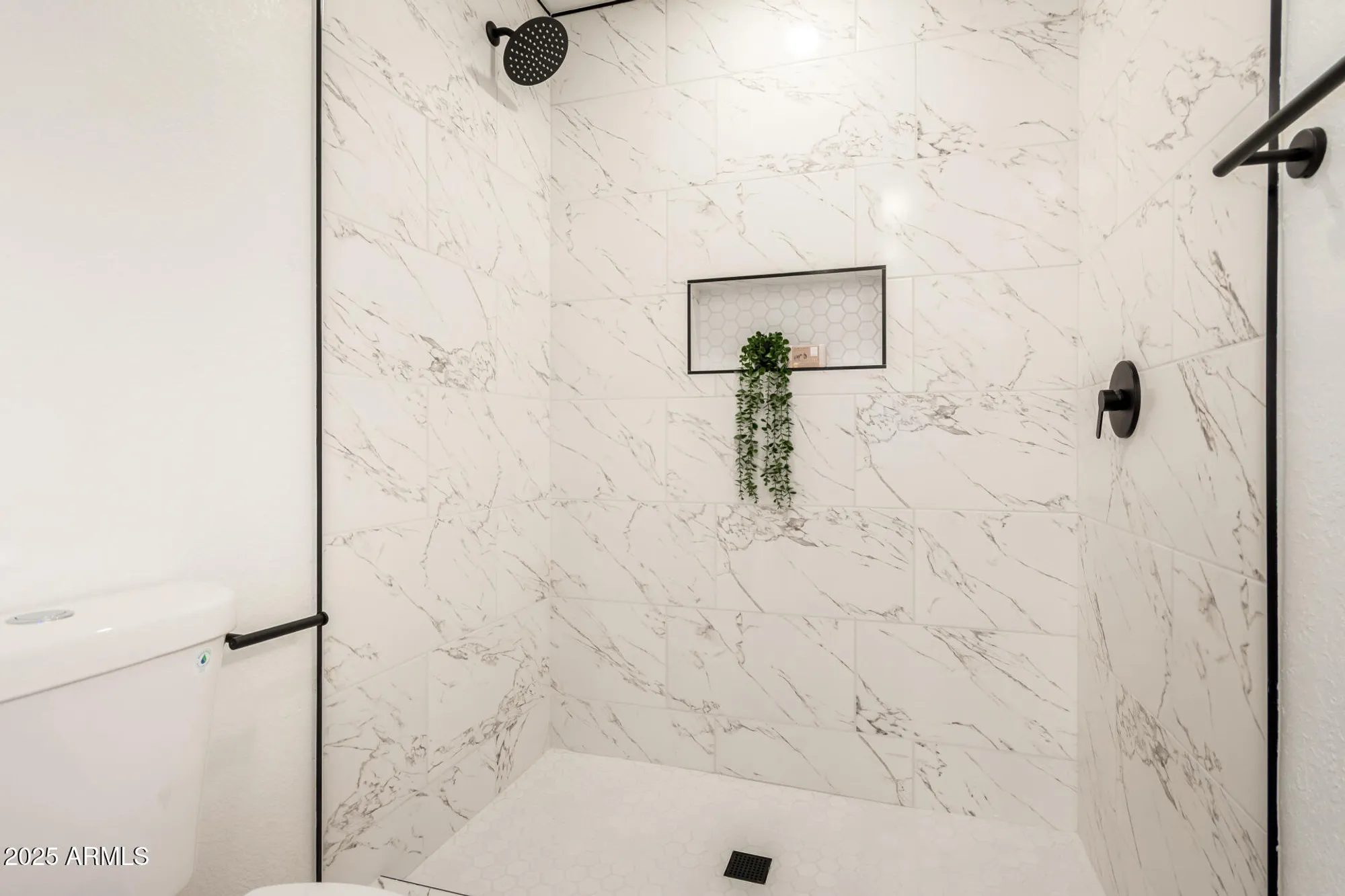 Property Slideshow image 25 of 96 | 7929 e lakeview ave, Mesa, AZ, 85209