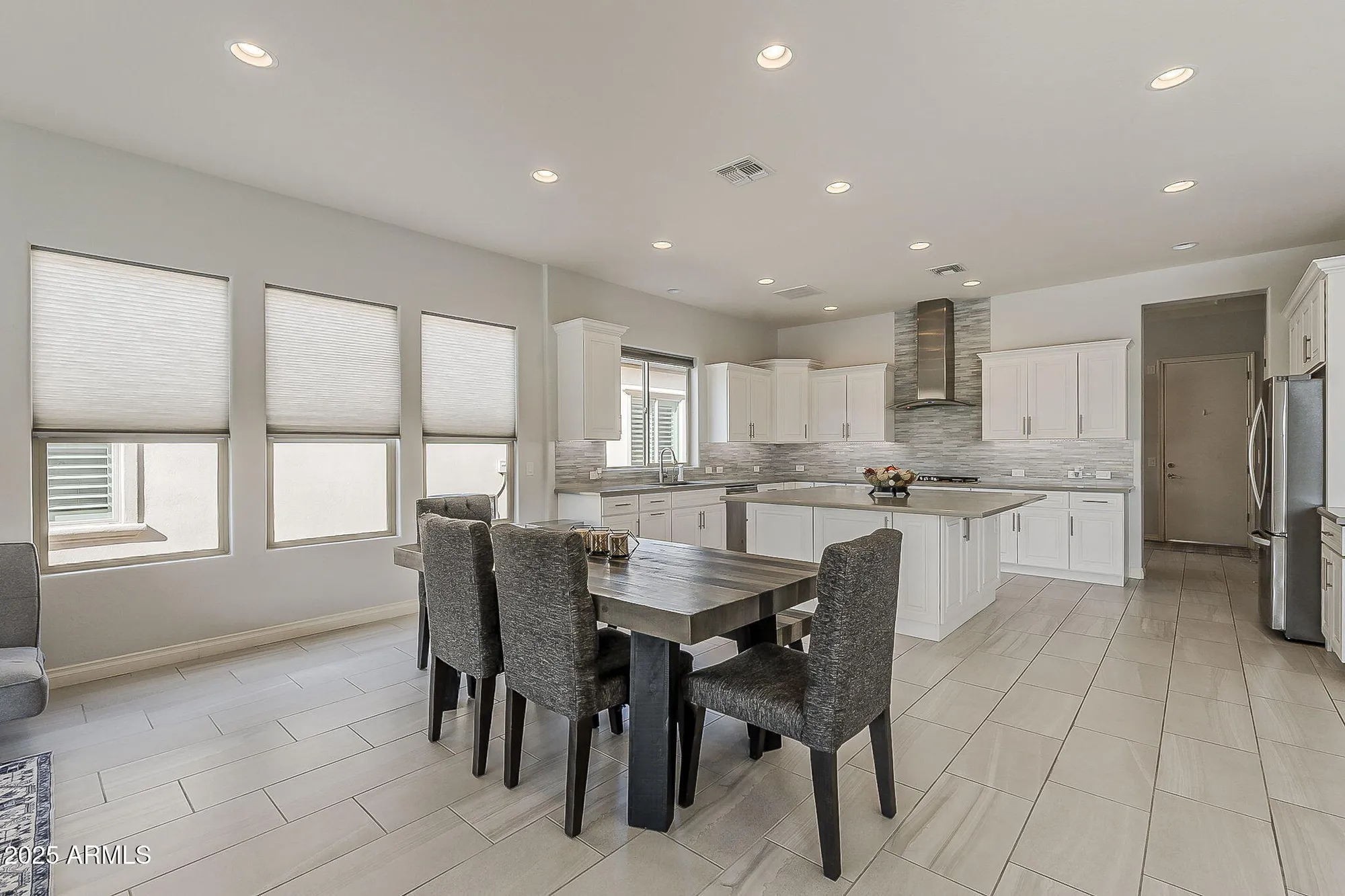 Property Slideshow image 18 of 66 | 35462 n sunset trl, Queen Creek, AZ, 85140