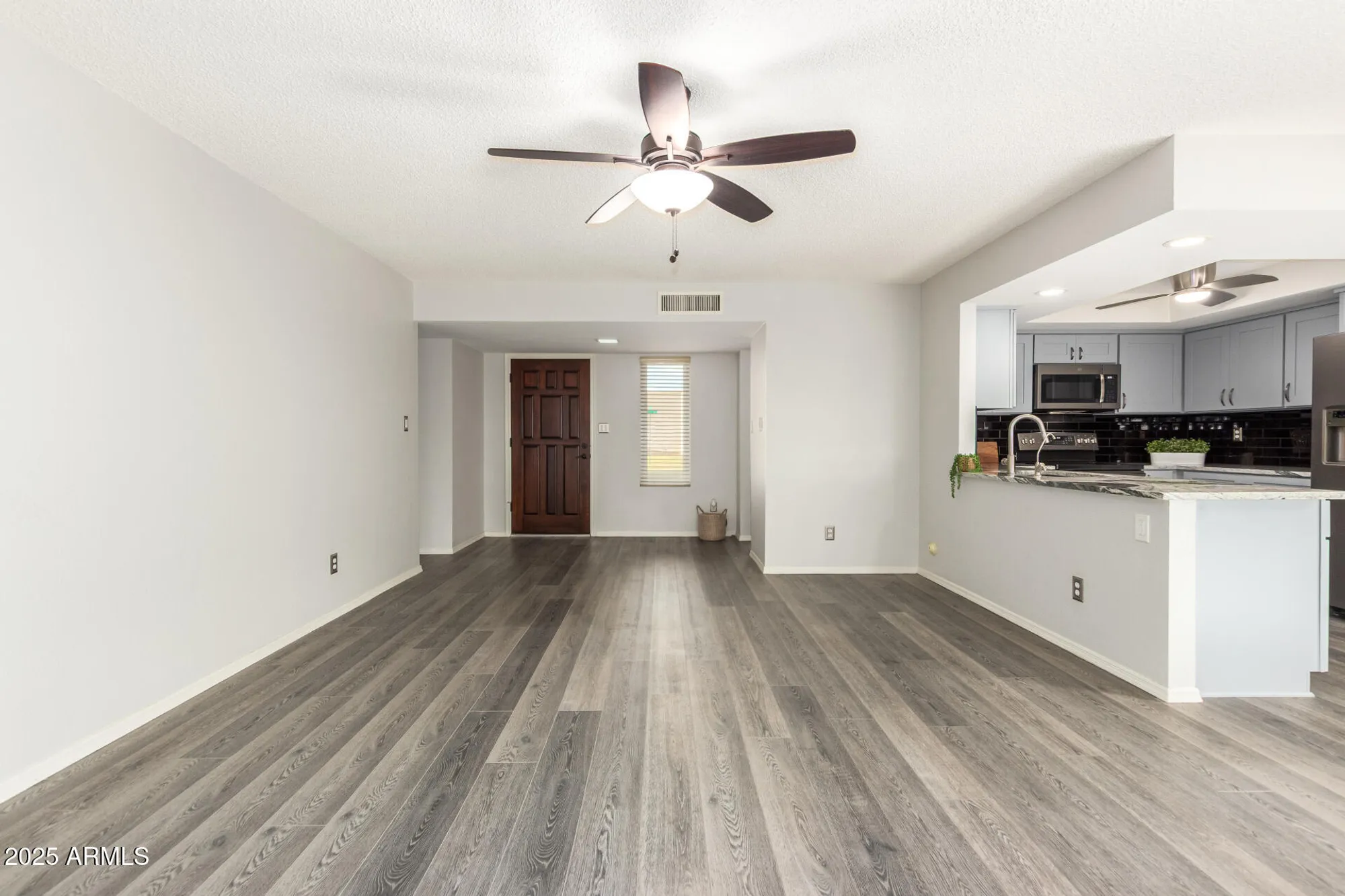 Property Slideshow image 9 of 40 | 716 s privet way, Mesa, AZ, 85208