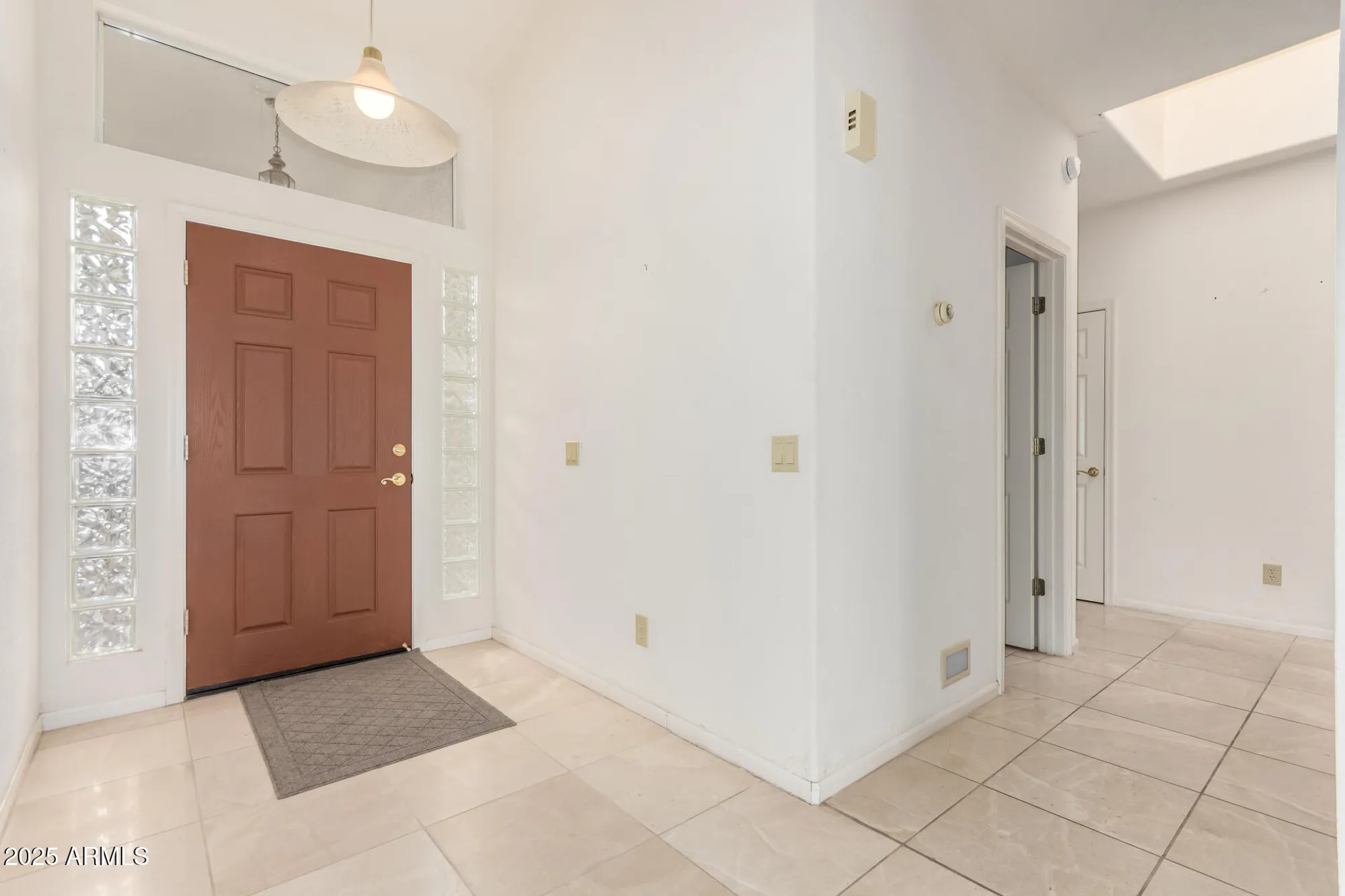 Property Slideshow image 6 of 22 | 24733 s saddletree dr, Sun Lakes, AZ, 85248