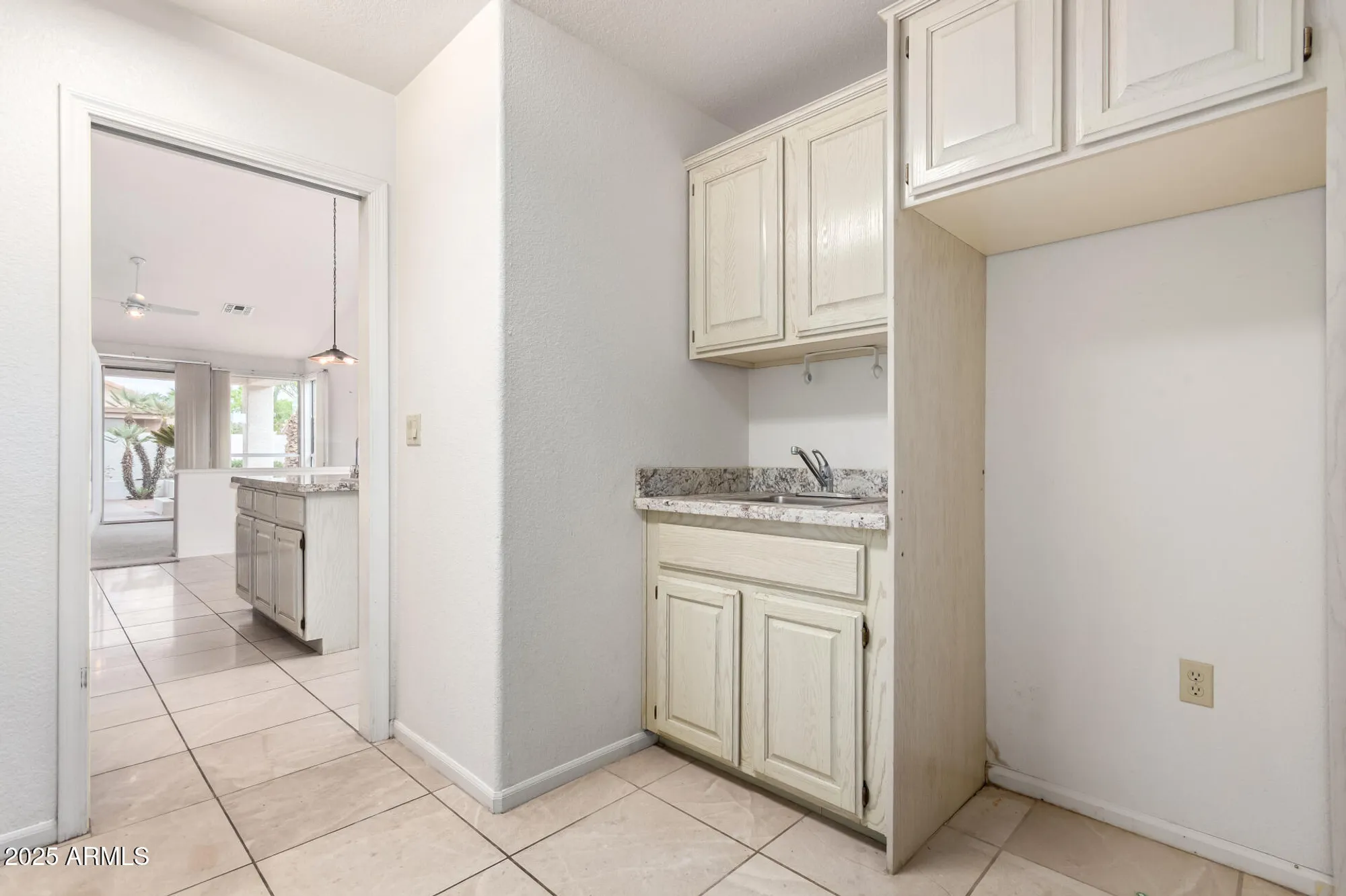 Property Slideshow image 21 of 22 | 24733 s saddletree dr, Sun Lakes, AZ, 85248