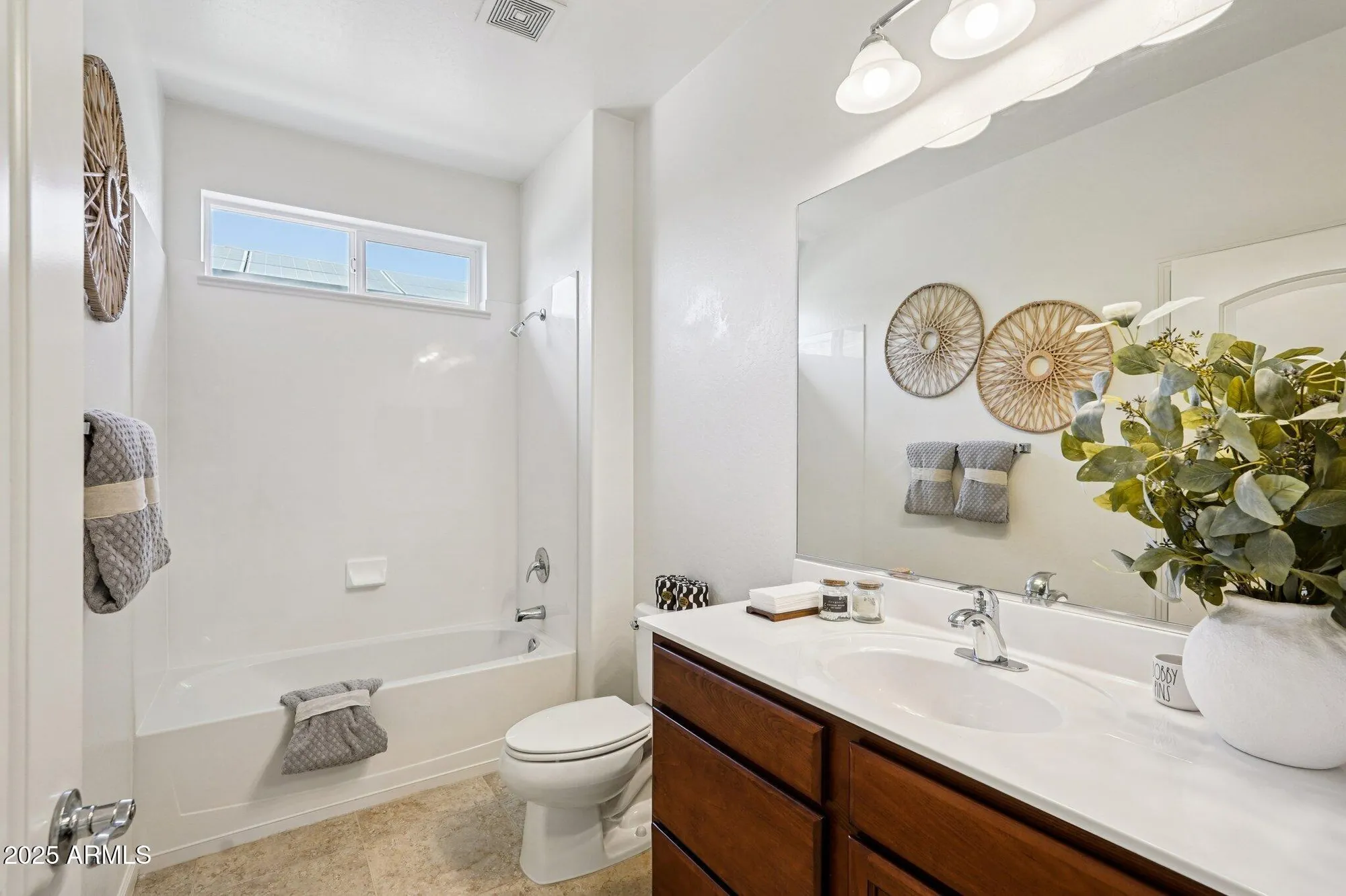 Property Slideshow image 15 of 55 | 16758 w almeria rd, Goodyear, AZ, 85395