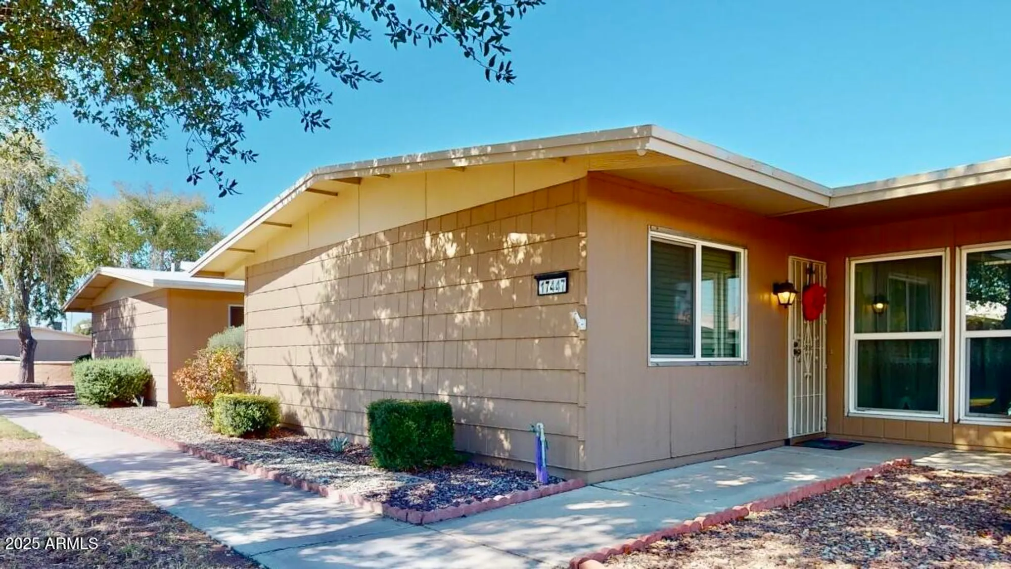 Property Slideshow image 1 of 26 | 17447 n 99th dr, Sun City, AZ, 85373