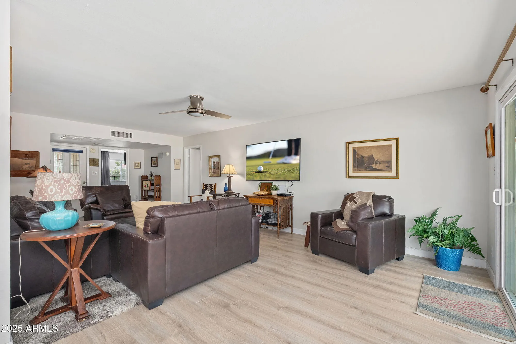 Property Slideshow image 9 of 28 | 5316 n 78th pl, Scottsdale, AZ, 85250