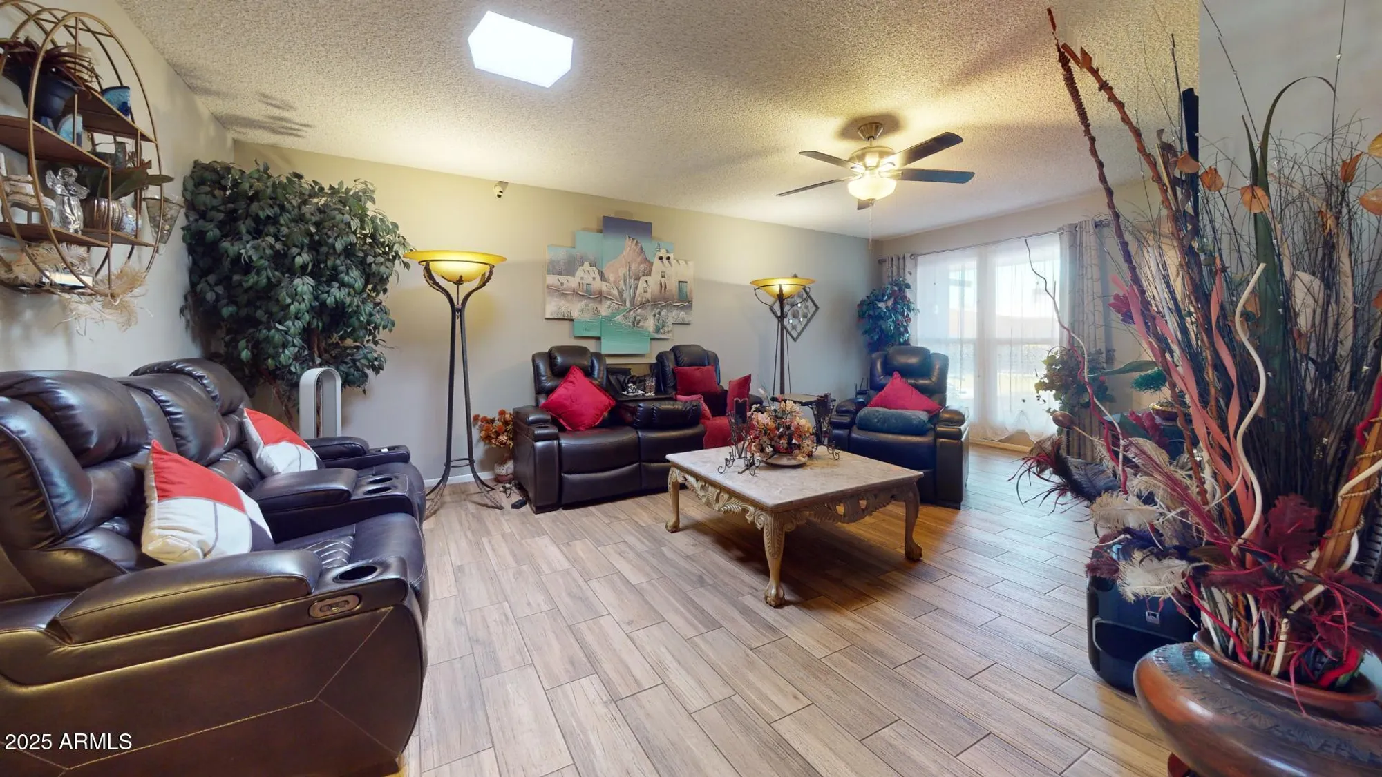 Property Slideshow image 15 of 26 | 17447 n 99th dr, Sun City, AZ, 85373
