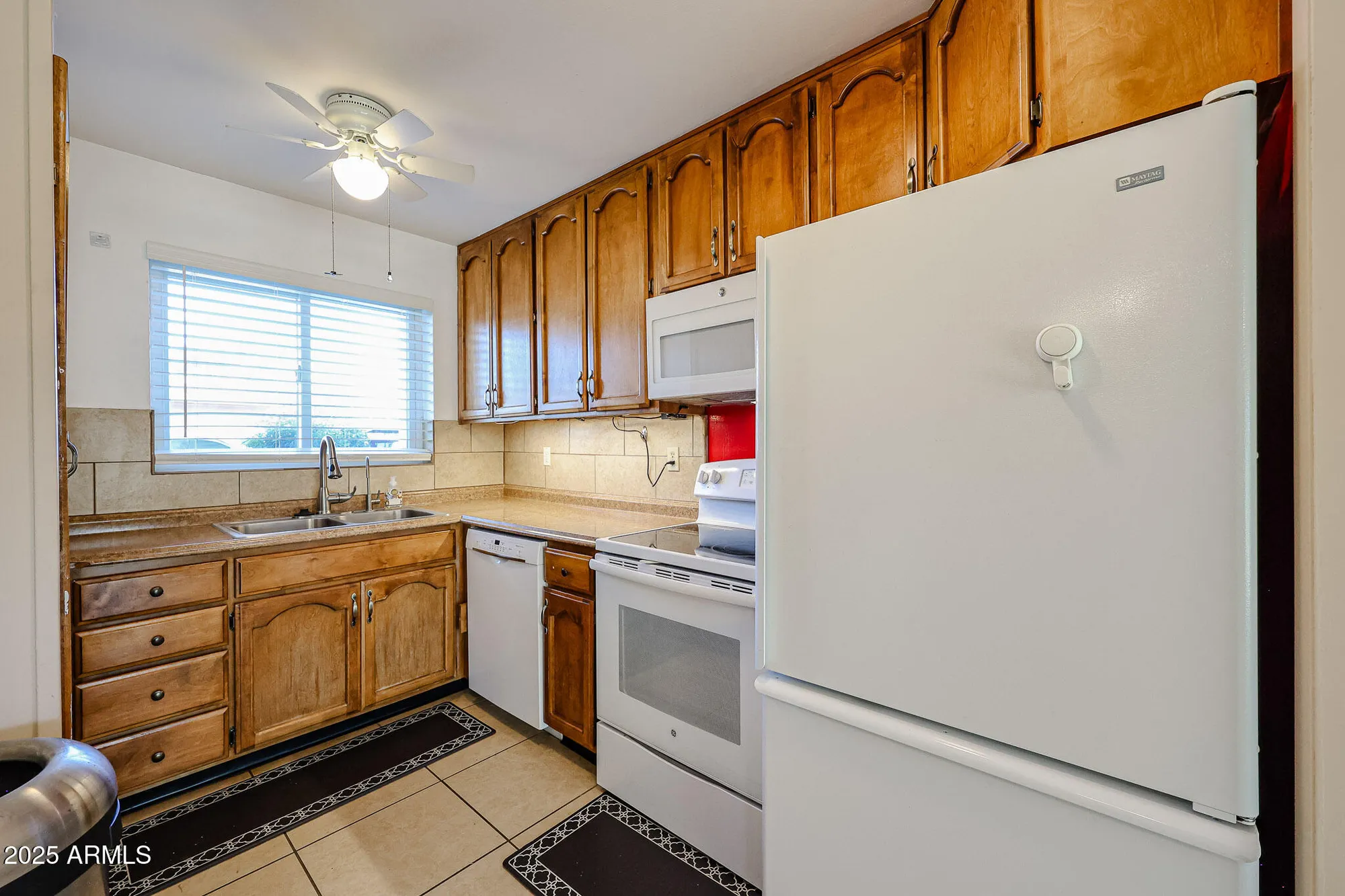 Property Slideshow image 5 of 19 | 10829 n fairway ct w # 106, Sun City, AZ, 85351