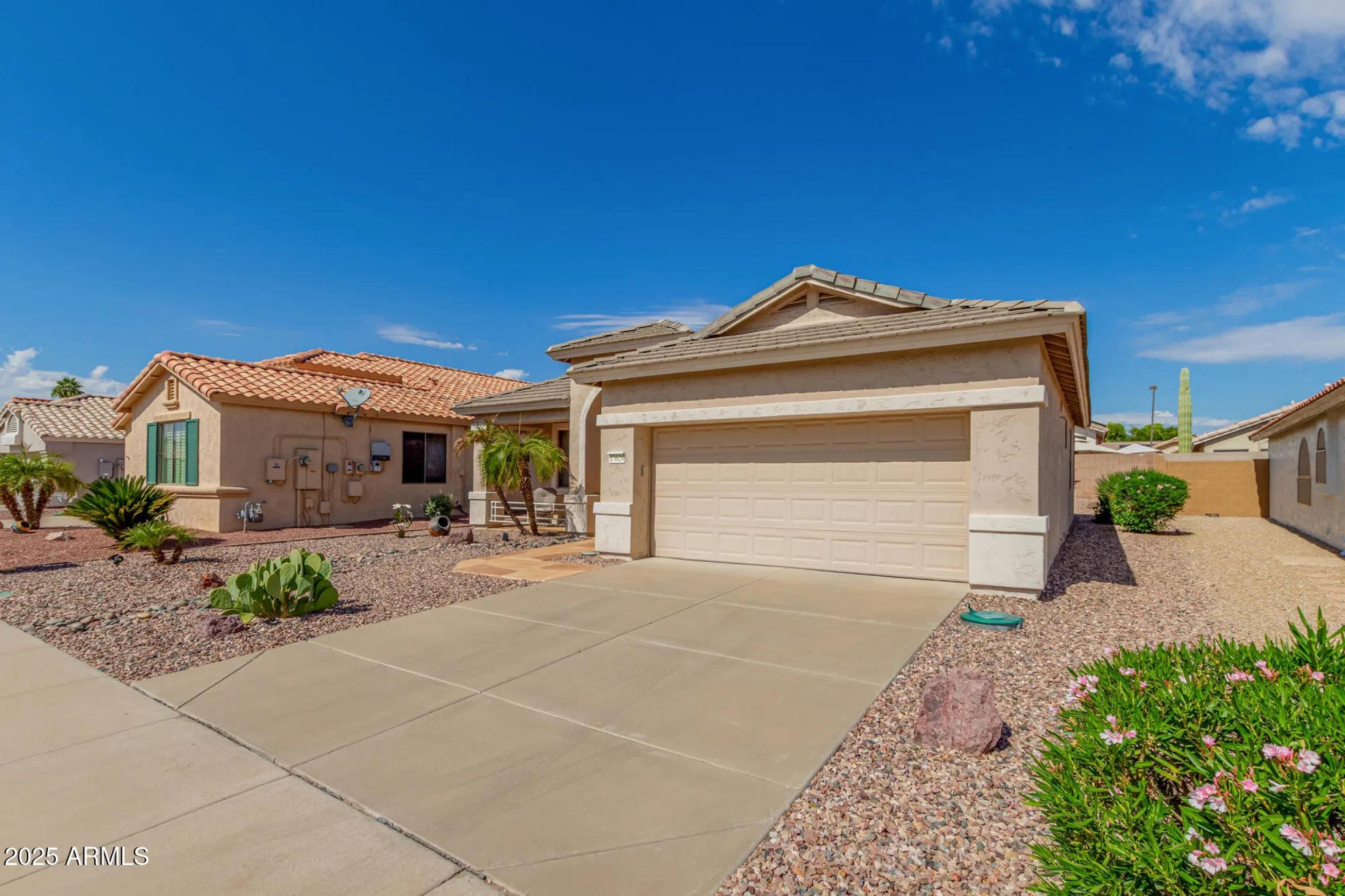 Property Slideshow image 4 of 33 | 17624 w ingleside dr, Surprise, AZ, 85374