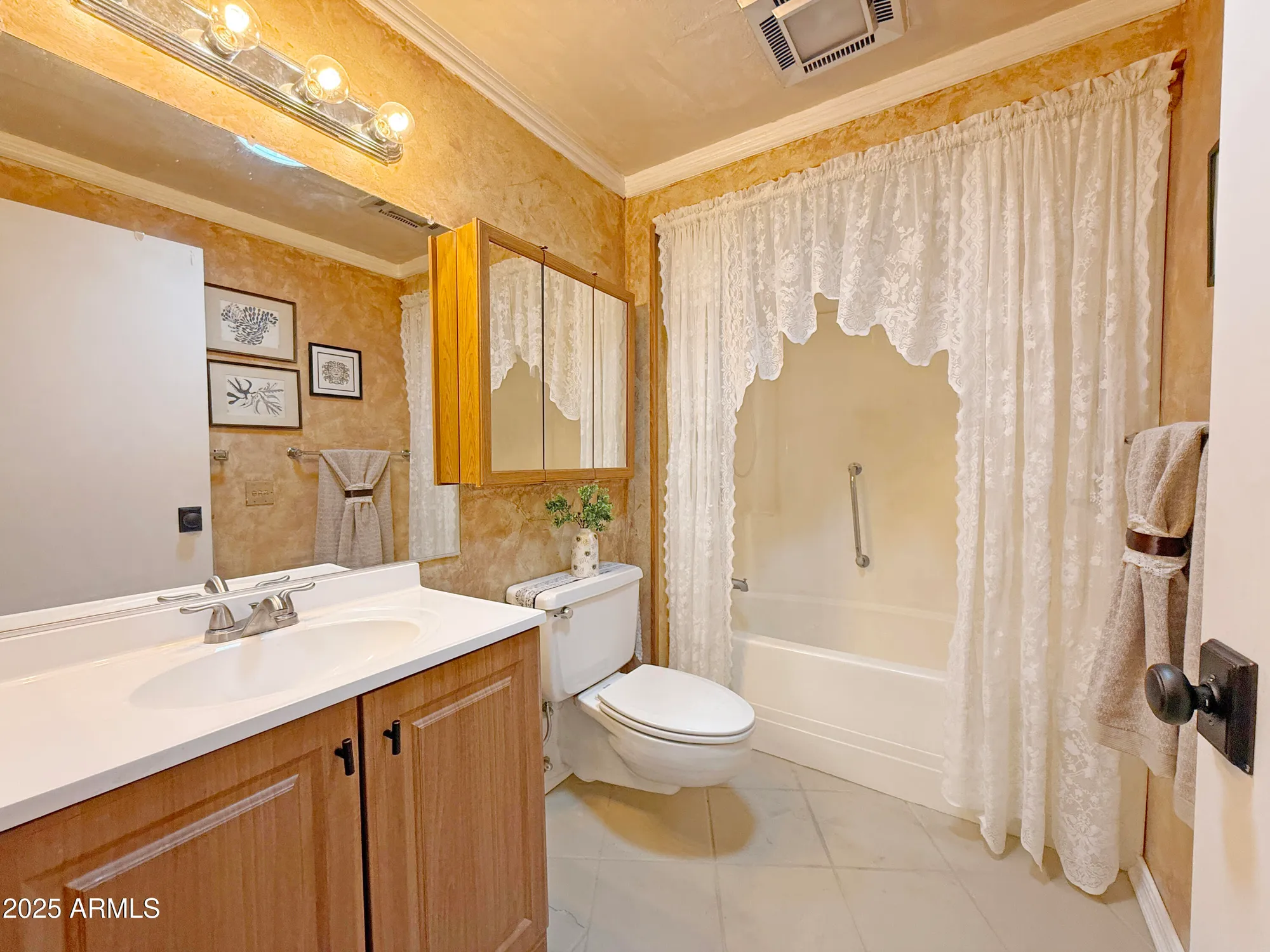 Property Slideshow image 18 of 27 | 11078 w coggins dr, Sun City, AZ, 85351