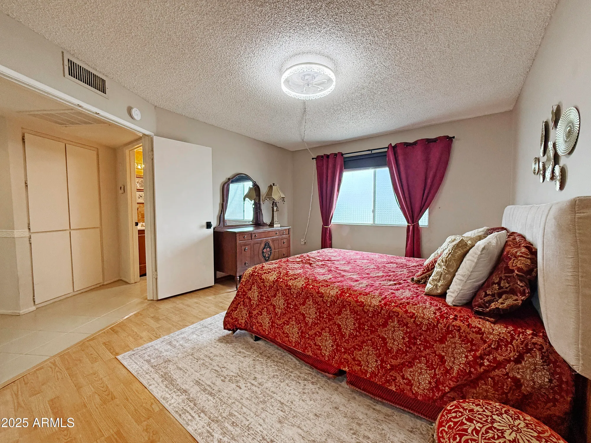 Property Slideshow image 16 of 27 | 11078 w coggins dr, Sun City, AZ, 85351