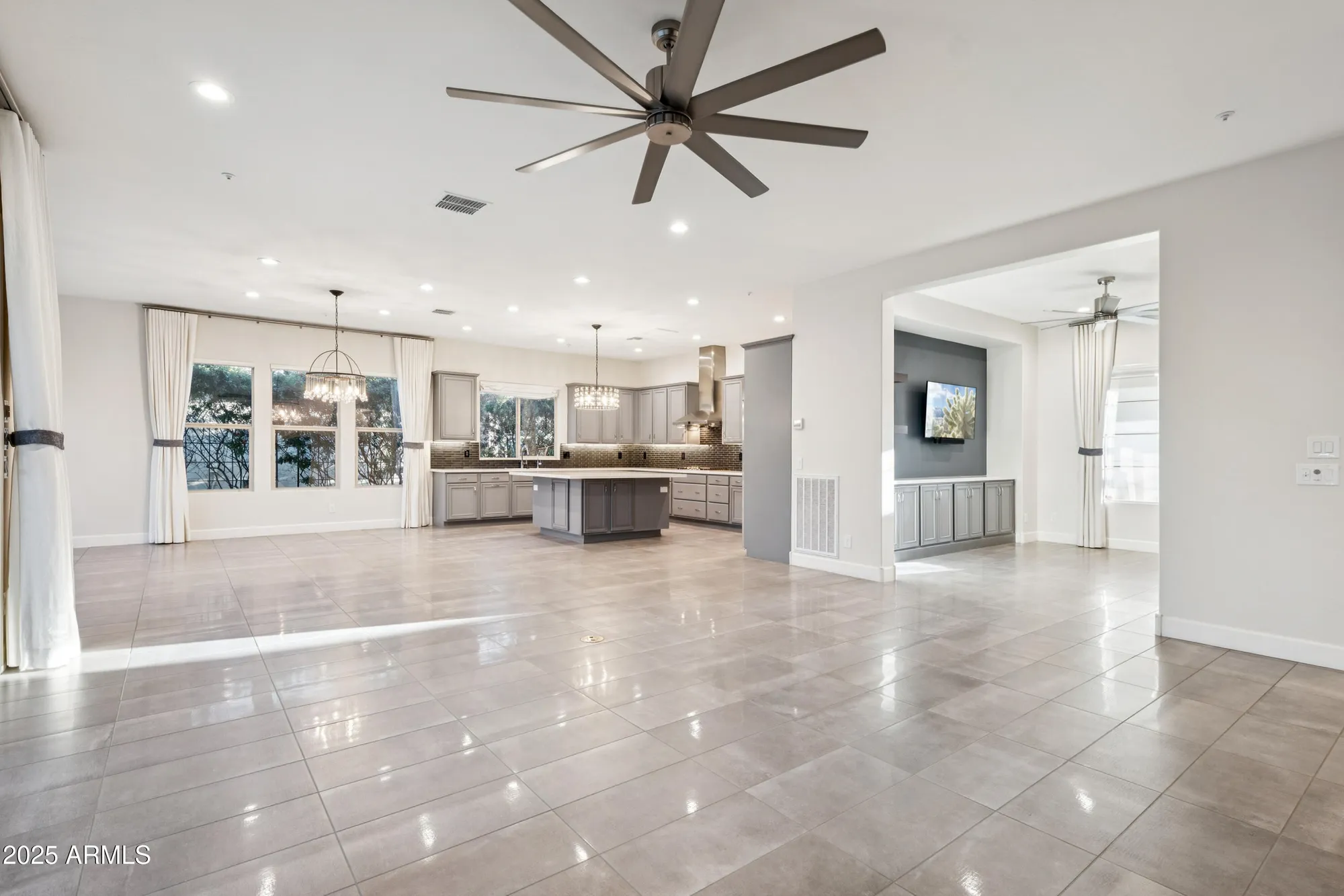 Property Slideshow image 12 of 86 | 30383 n 131st dr, Peoria, AZ, 85383