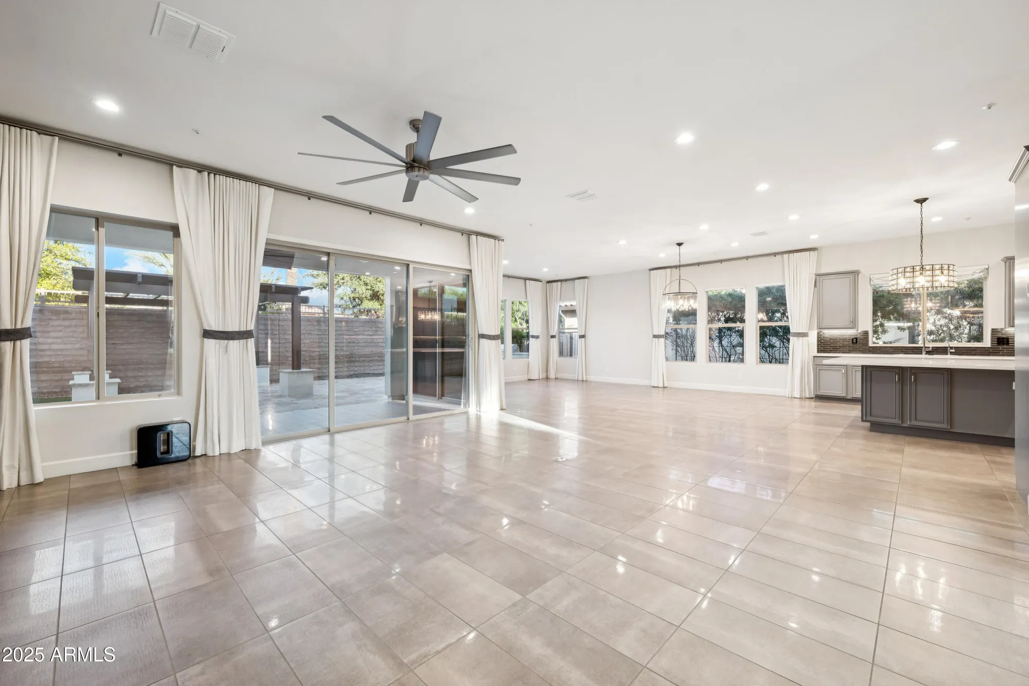 Property Slideshow image 13 of 86 | 30383 n 131st dr, Peoria, AZ, 85383