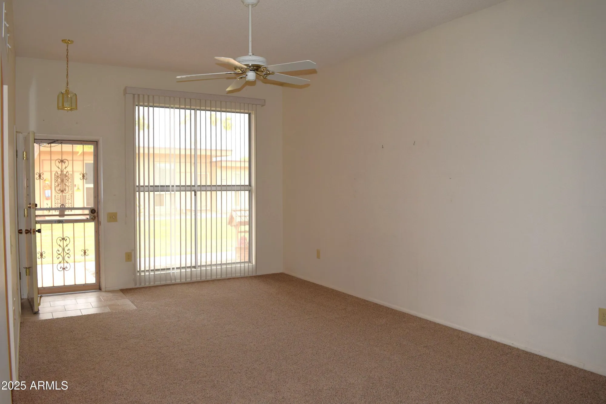 Property Slideshow image 2 of 25 | 13080 n 99th dr d, Sun City, AZ, 85351