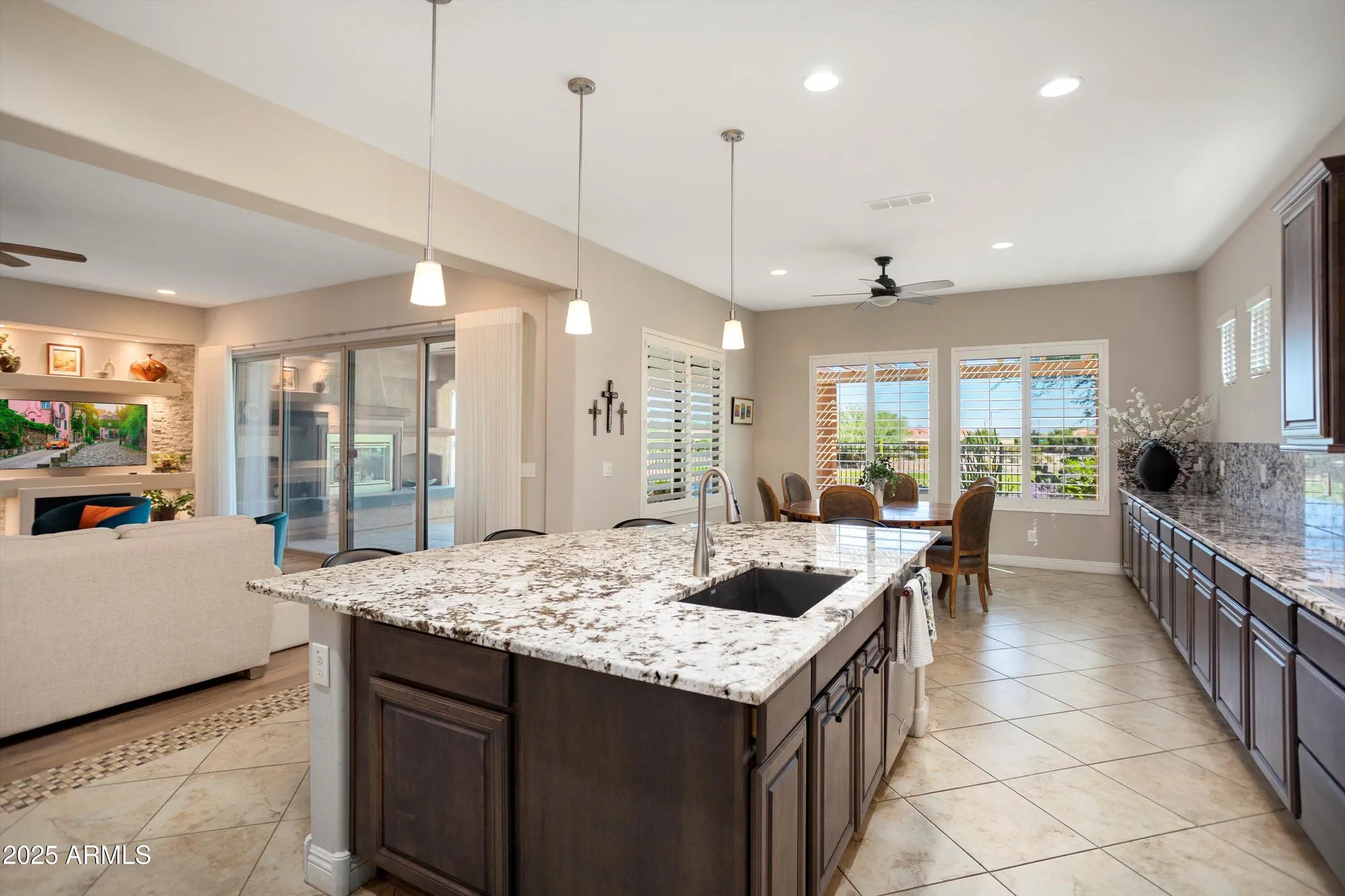 Property Slideshow image 16 of 72 | 26534 w abraham ln, Buckeye, AZ, 85396