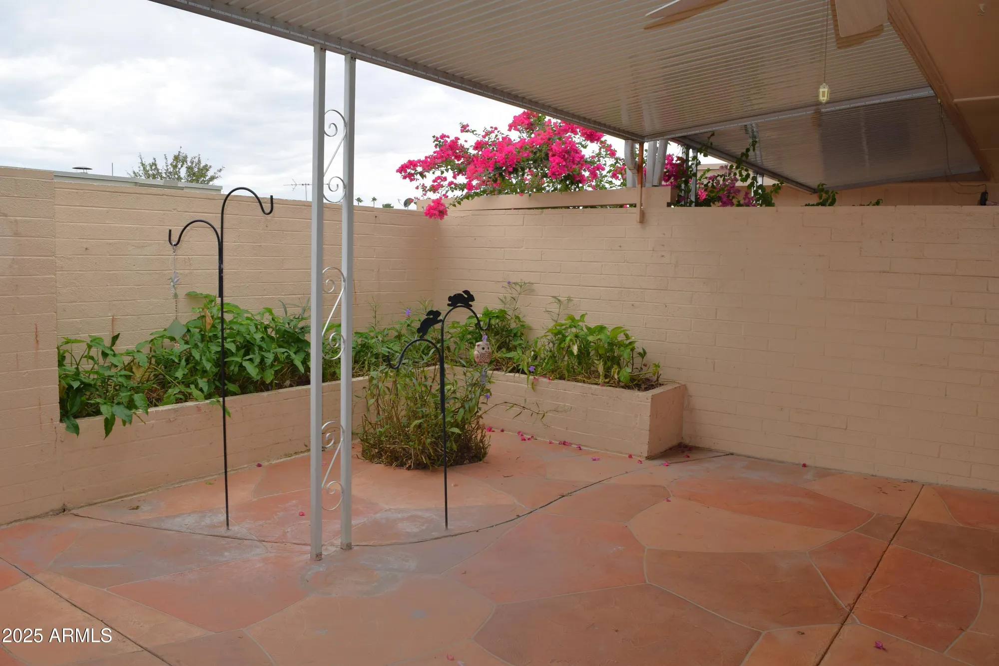 Property Slideshow image 23 of 25 | 13080 n 99th dr d, Sun City, AZ, 85351