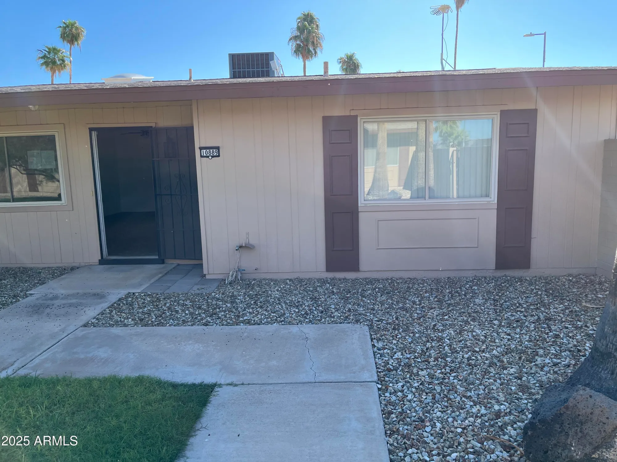 Property Slideshow image 1 of 18 | 10889 w santa fe dr, Sun City, AZ, 85351